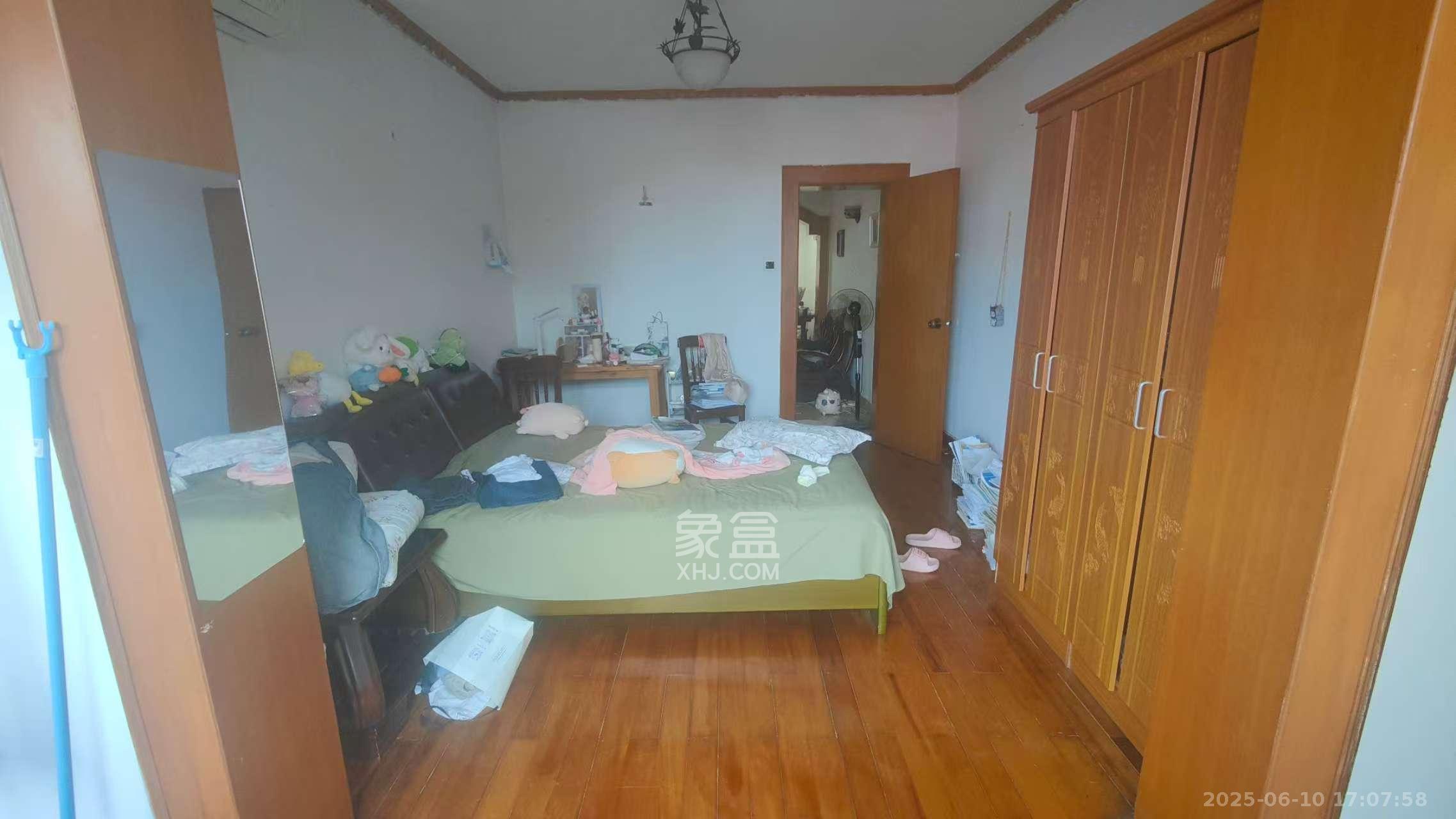 长郡花园  2室1厅1卫   2200.00元/月室内图