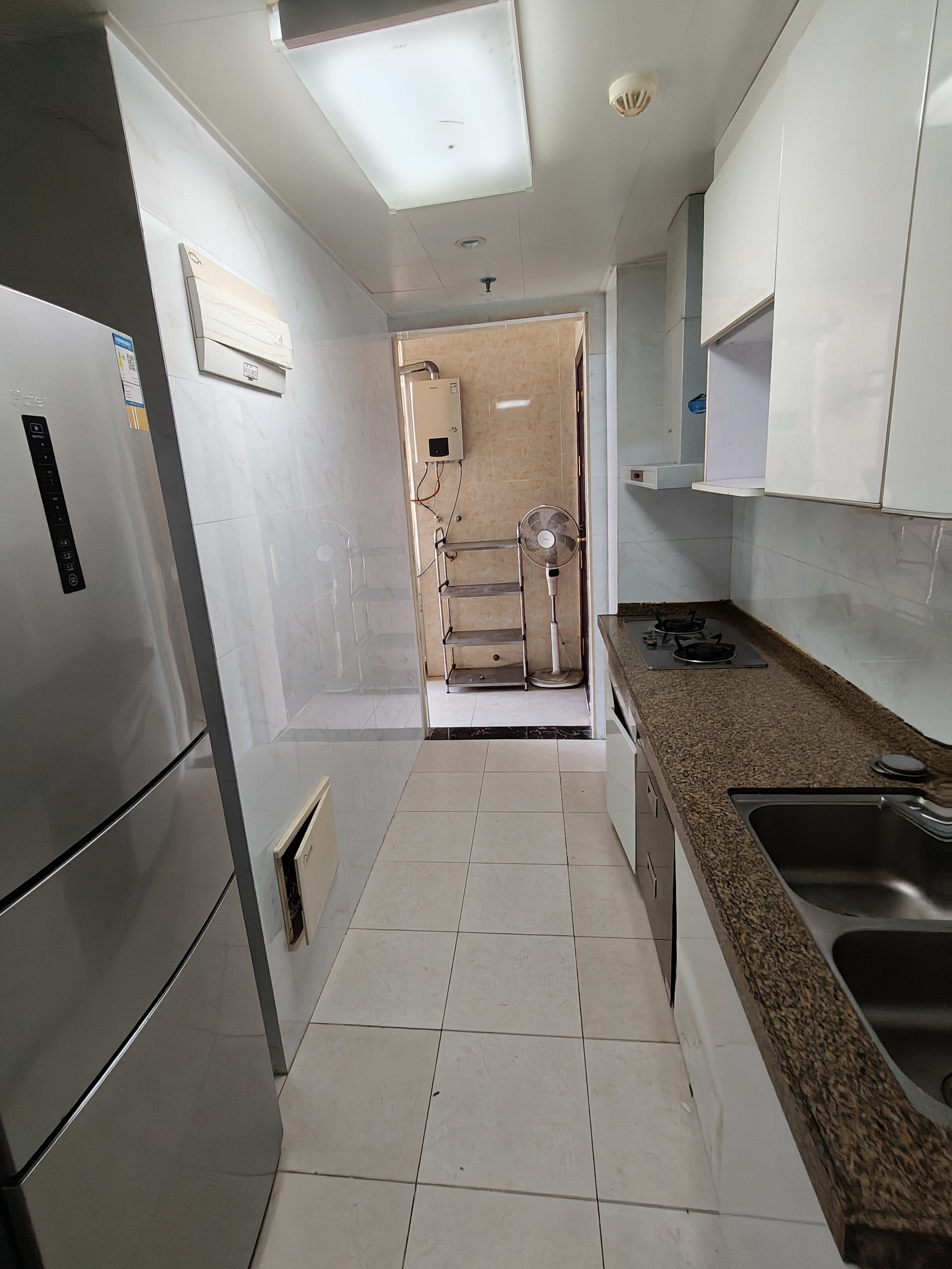 恒大海口文化旅游城 3室2厅2卫 2300.0元/月 恒大海口文化旅游城 3室2厅2卫 2300.0元/月室内图