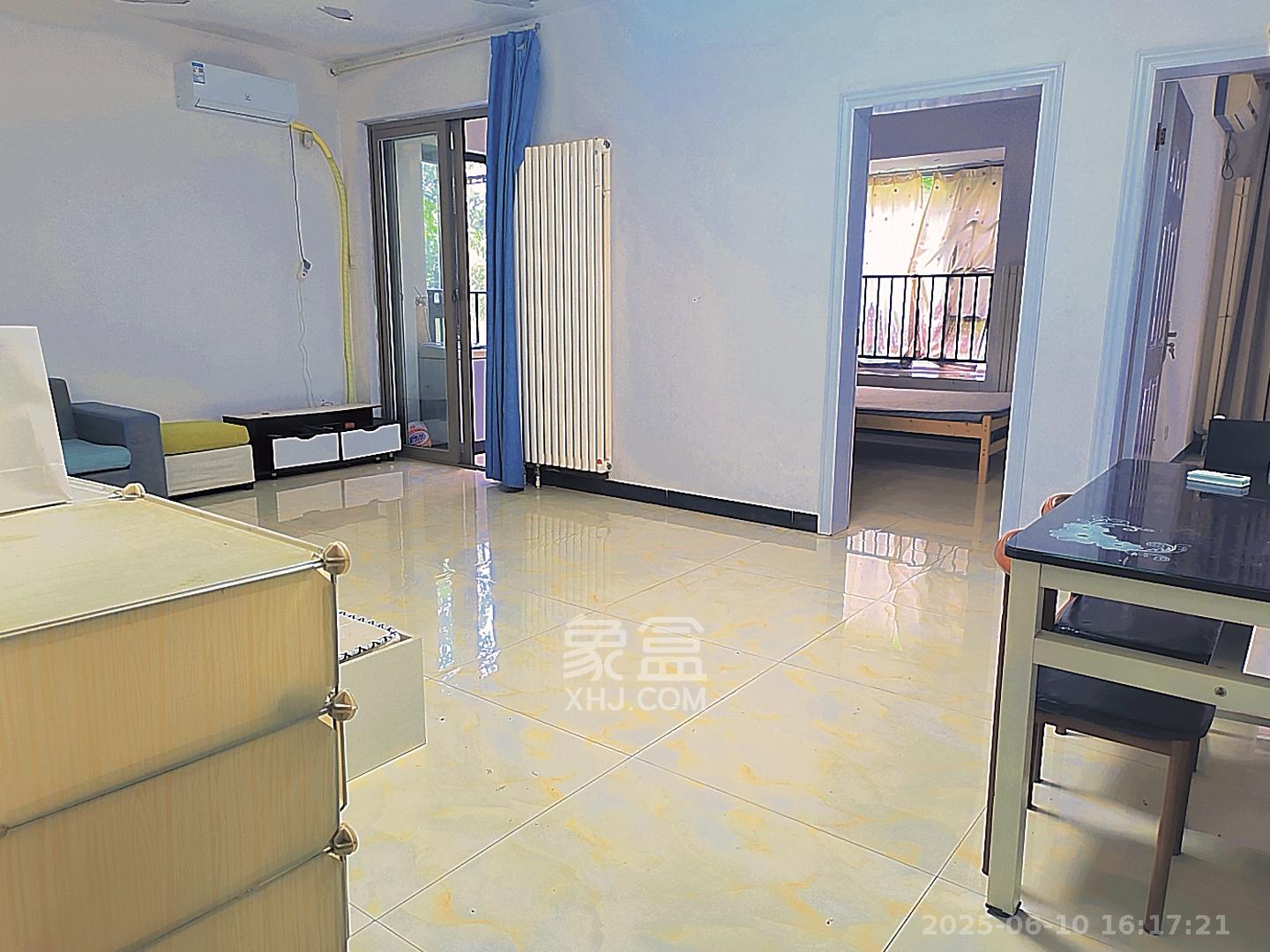 怡海星城 2室2厅1卫 1600.0元/月 怡海星城 2室2厅1卫 1600.0元/月室内图