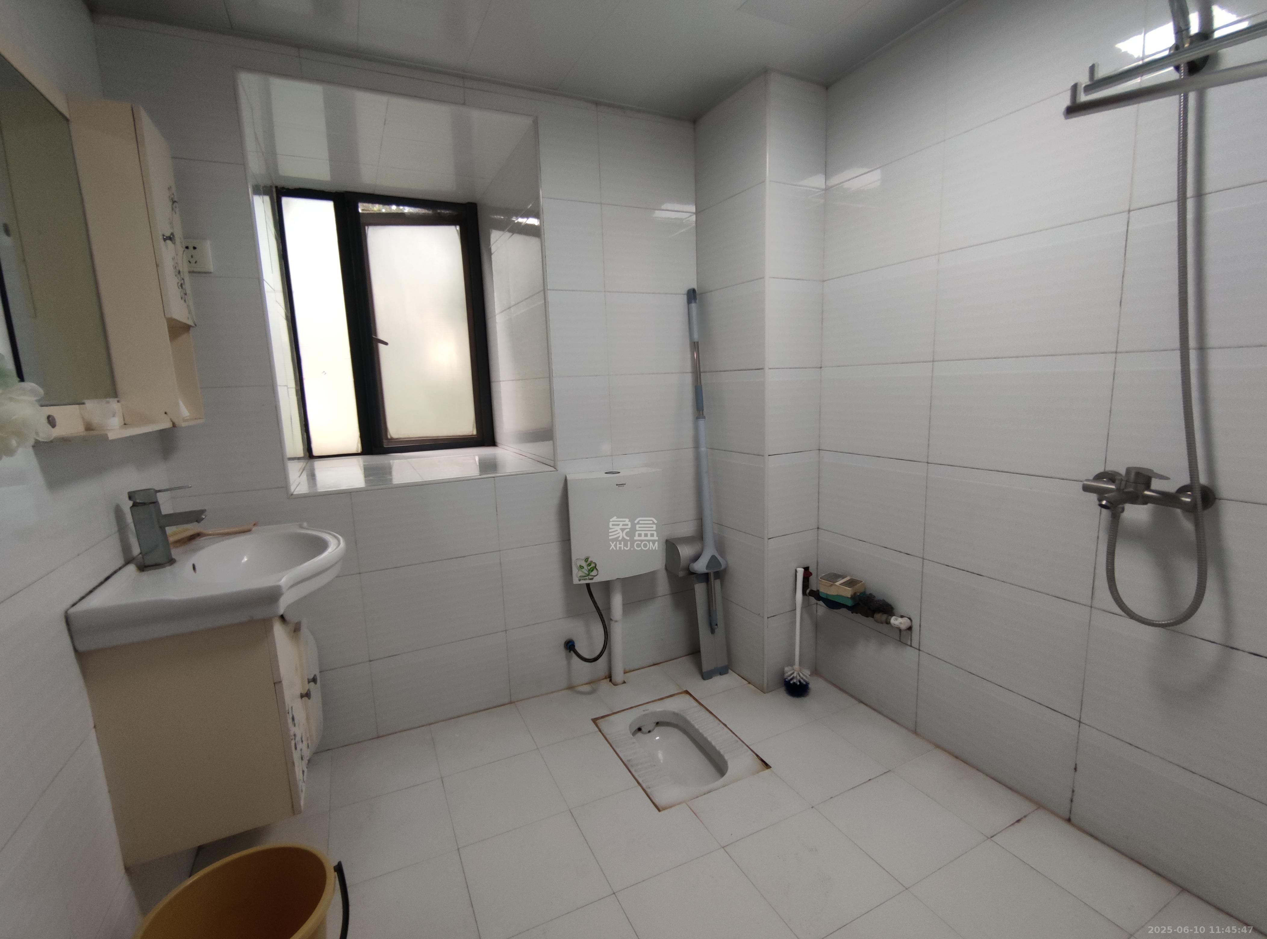 长房时代城 2室2厅1卫 2500.0元/月 长房时代城 2室2厅1卫 2500.0元/月室内图