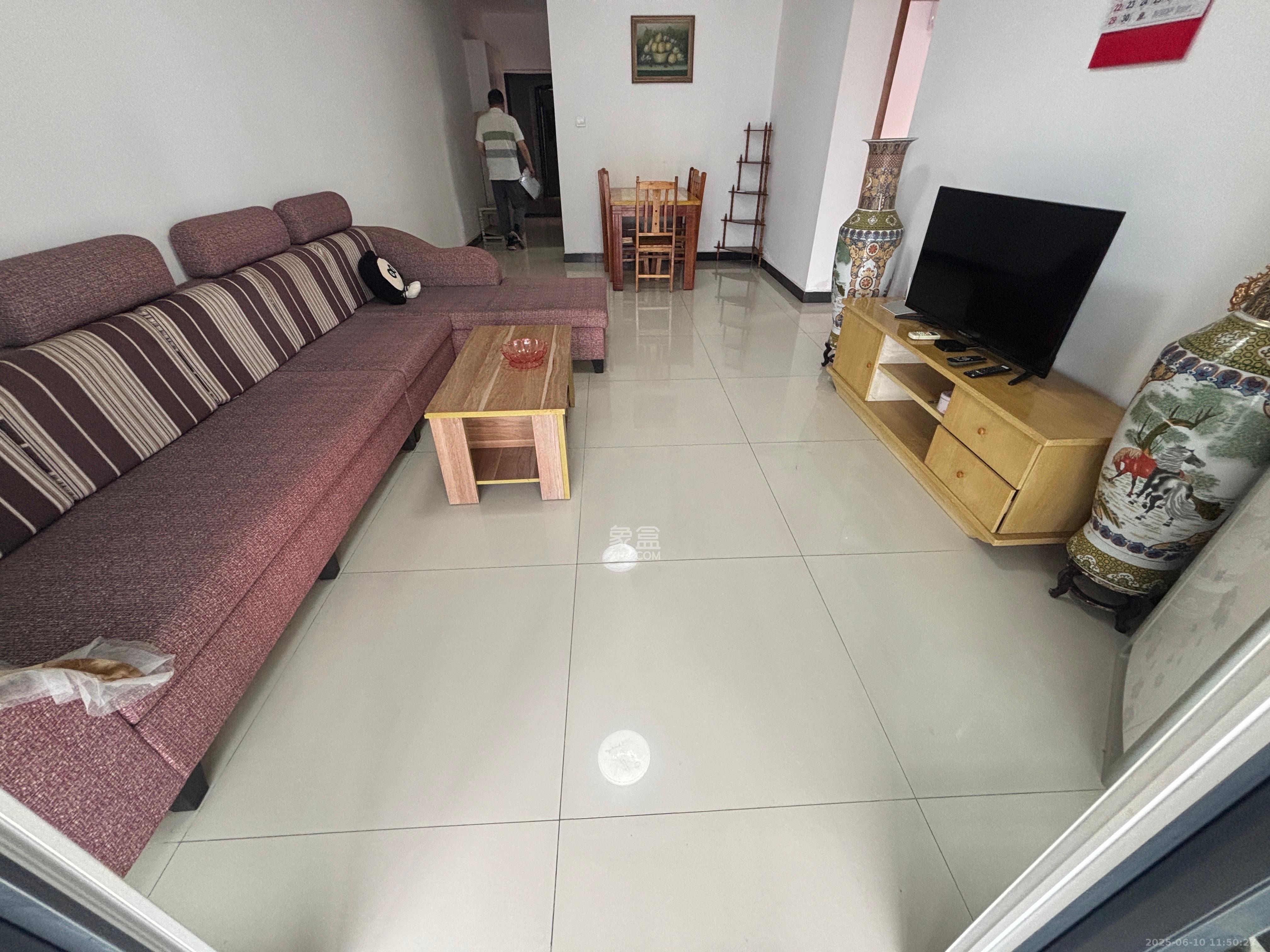 光明城市(星辰青年城) 3室2厅1卫 2300.0元/月 光明城市(星辰青年城) 3室2厅1卫 2300.0元/月室内图