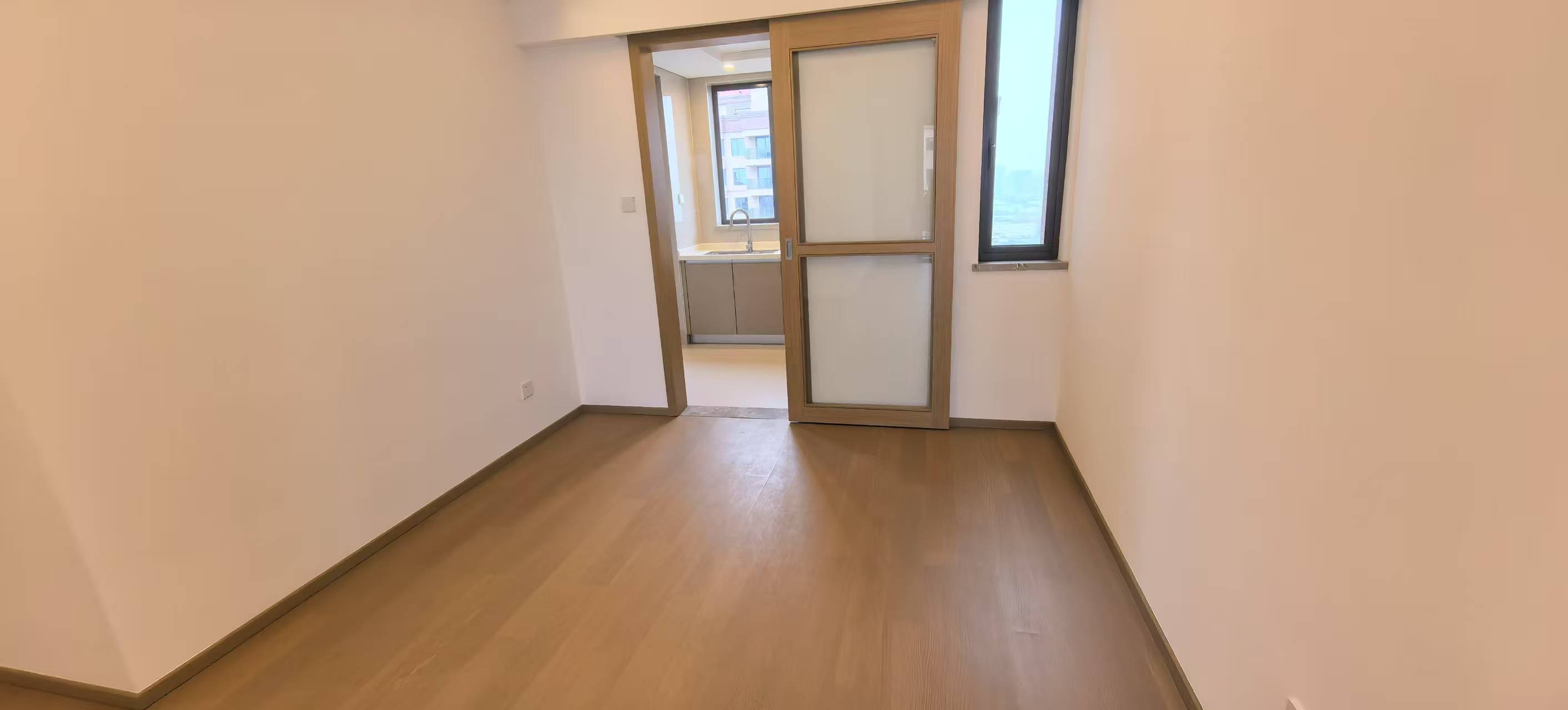 晋合湘水湾七期 4室2厅2卫 102.0万 晋合湘水湾七期 4室2厅2卫 102.0万室内图