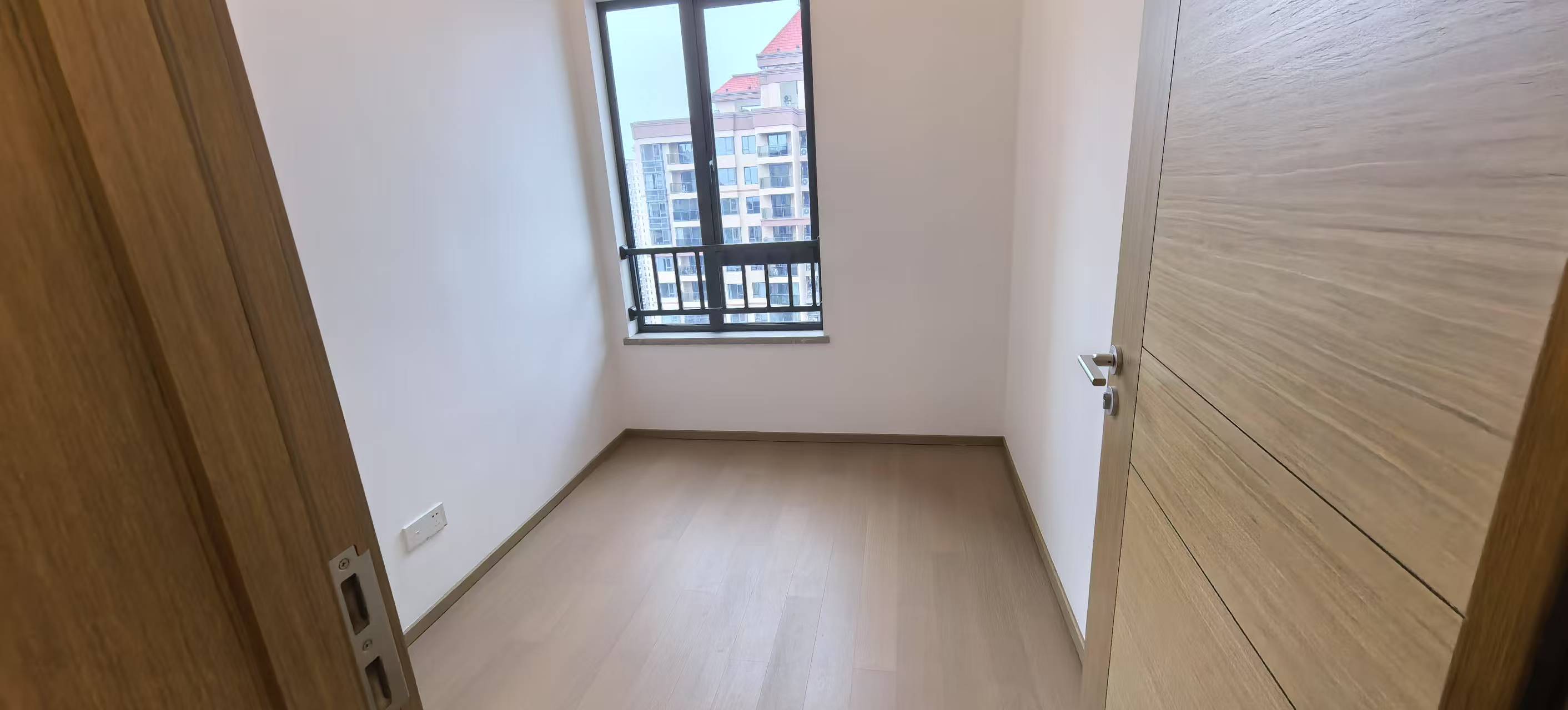 晋合湘水湾七期 4室2厅2卫 102.0万 晋合湘水湾七期 4室2厅2卫 102.0万室内图