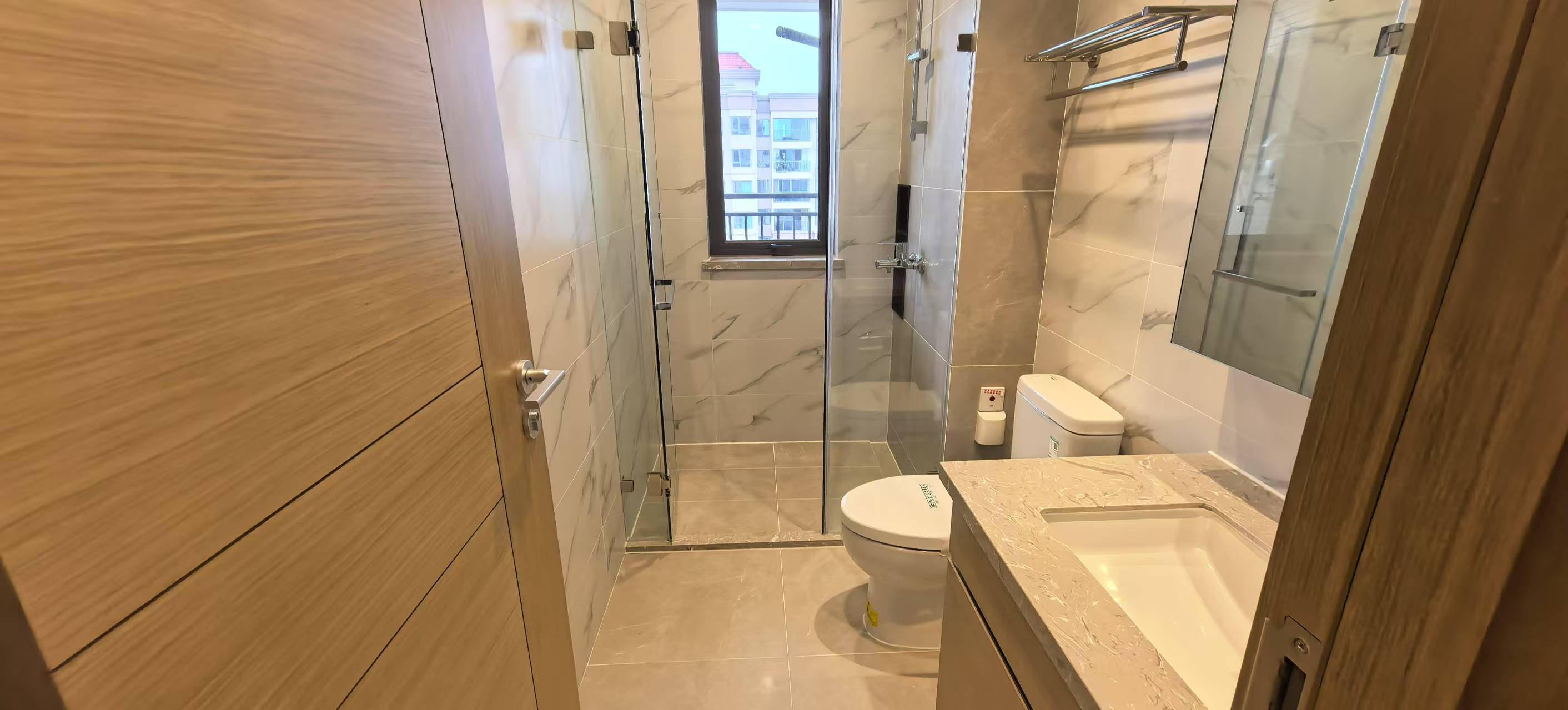 晋合湘水湾七期 4室2厅2卫 102.0万 晋合湘水湾七期 4室2厅2卫 102.0万室内图