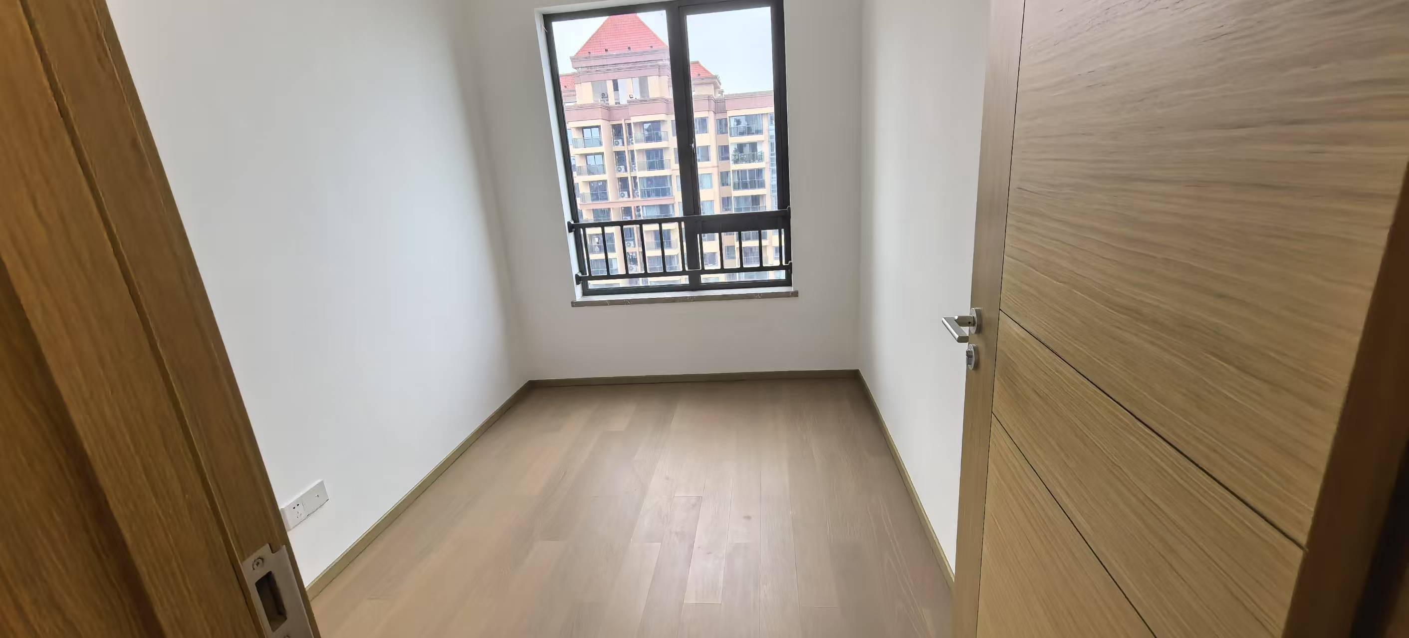 晋合湘水湾七期 4室2厅2卫 102.0万 晋合湘水湾七期 4室2厅2卫 102.0万室内图