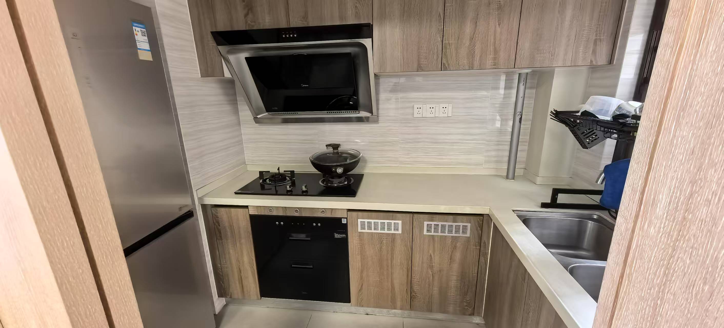 美的翰城  3室2厅2卫    92.0万 美的翰城  3室2厅2卫    92.0万室内图