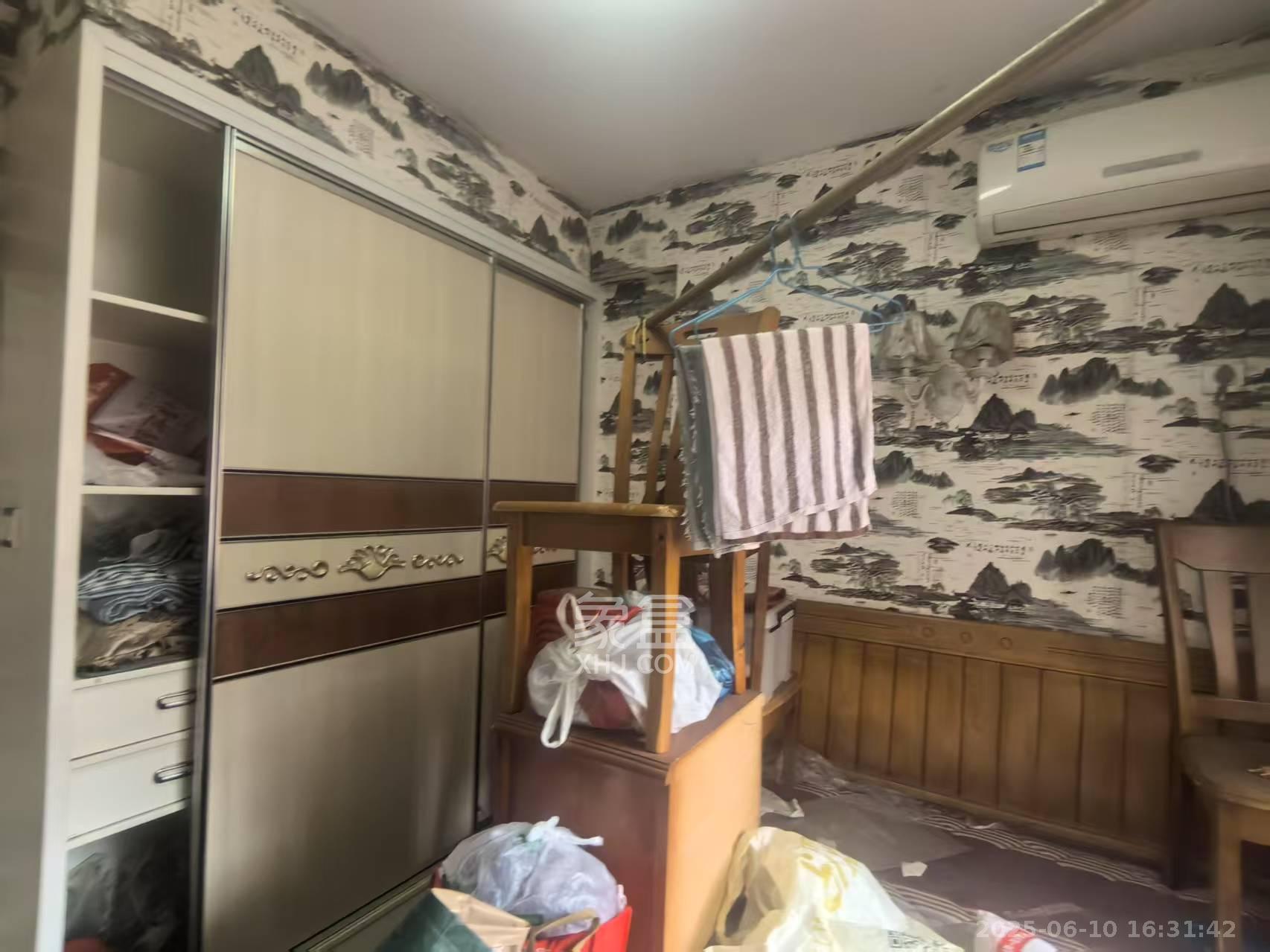 凯富南方鑫城 3室2厅2卫 2000.0元/月 凯富南方鑫城 3室2厅2卫 2000.0元/月室内图