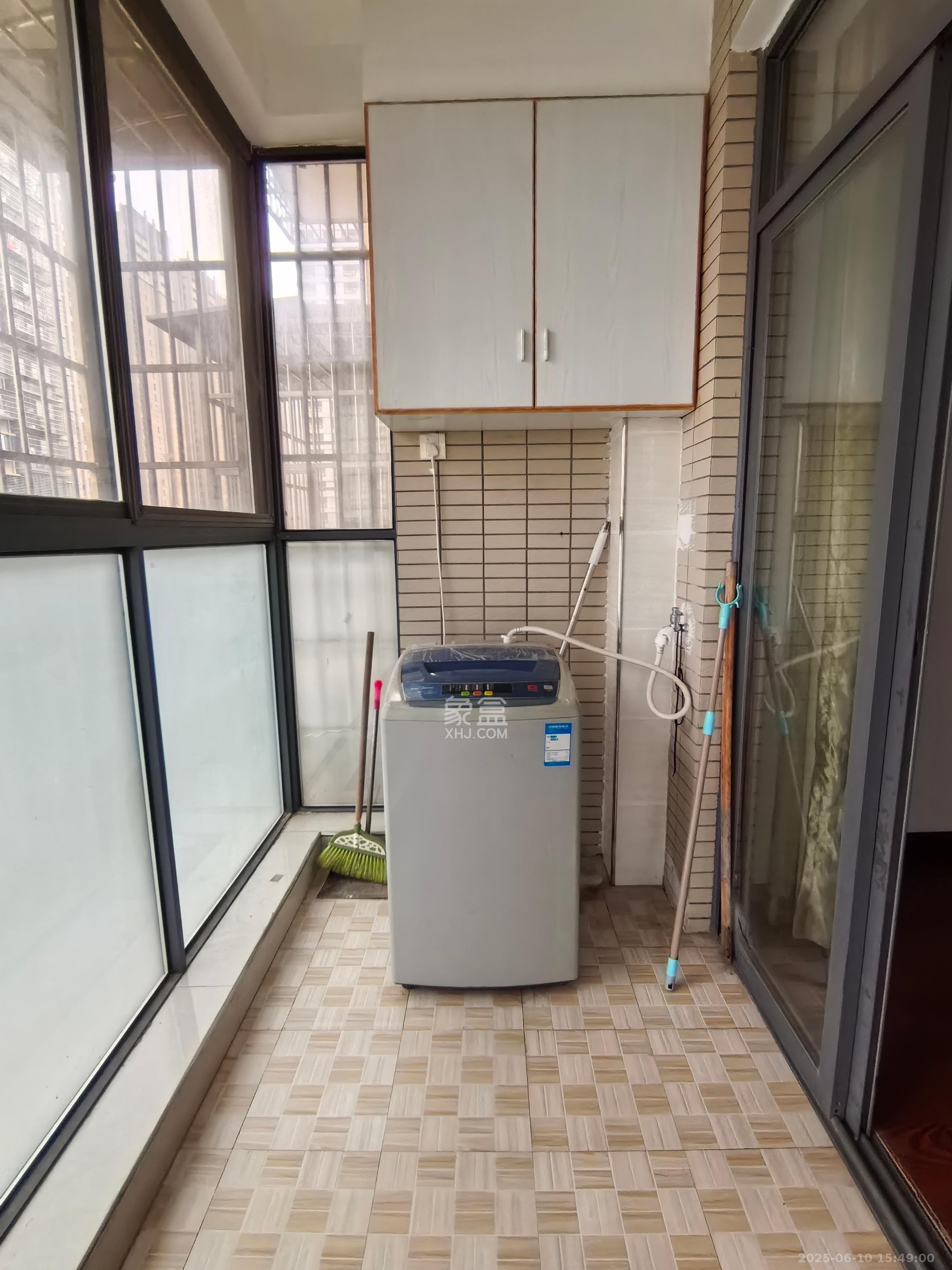 茶山馨苑  2室2厅1卫   2600.00元/月室内图