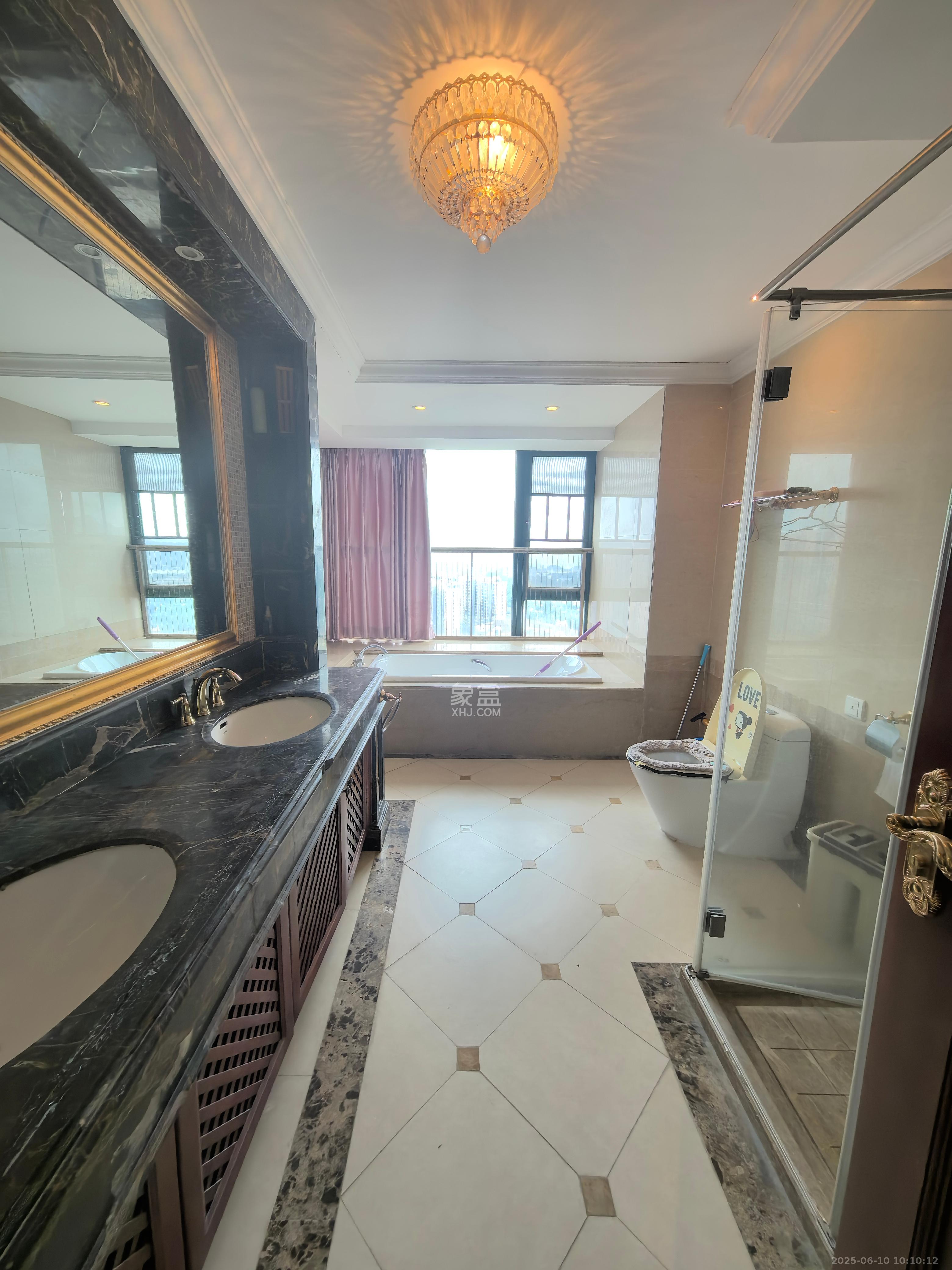 恒大雅苑 4室2厅1卫 7500.0元/月 恒大雅苑 4室2厅1卫 7500.0元/月室内图