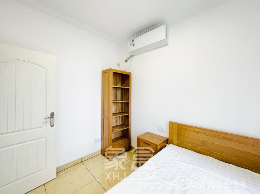 地质家园一、二期(地泰人民公馆) 2室2厅1卫 3000.0元/月 地质家园一、二期(地泰人民公馆) 2室2厅1卫 3000.0元/月室内图