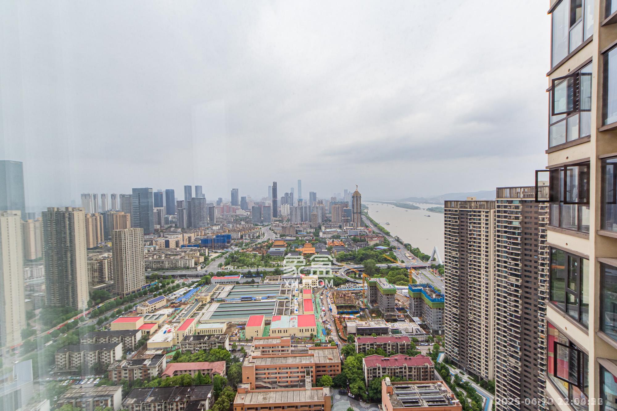 北辰瀚江府 4室2厅2卫 9800.0元/月 北辰瀚江府 4室2厅2卫 9800.0元/月室内图