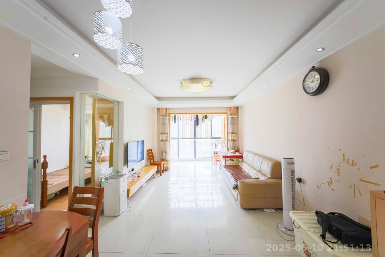 康斯丹郡(融程领秀佳园)  3室2厅1卫    2000.0元/月 康斯丹郡(融程领秀佳园)  3室2厅1卫    2000.0元/月室内图