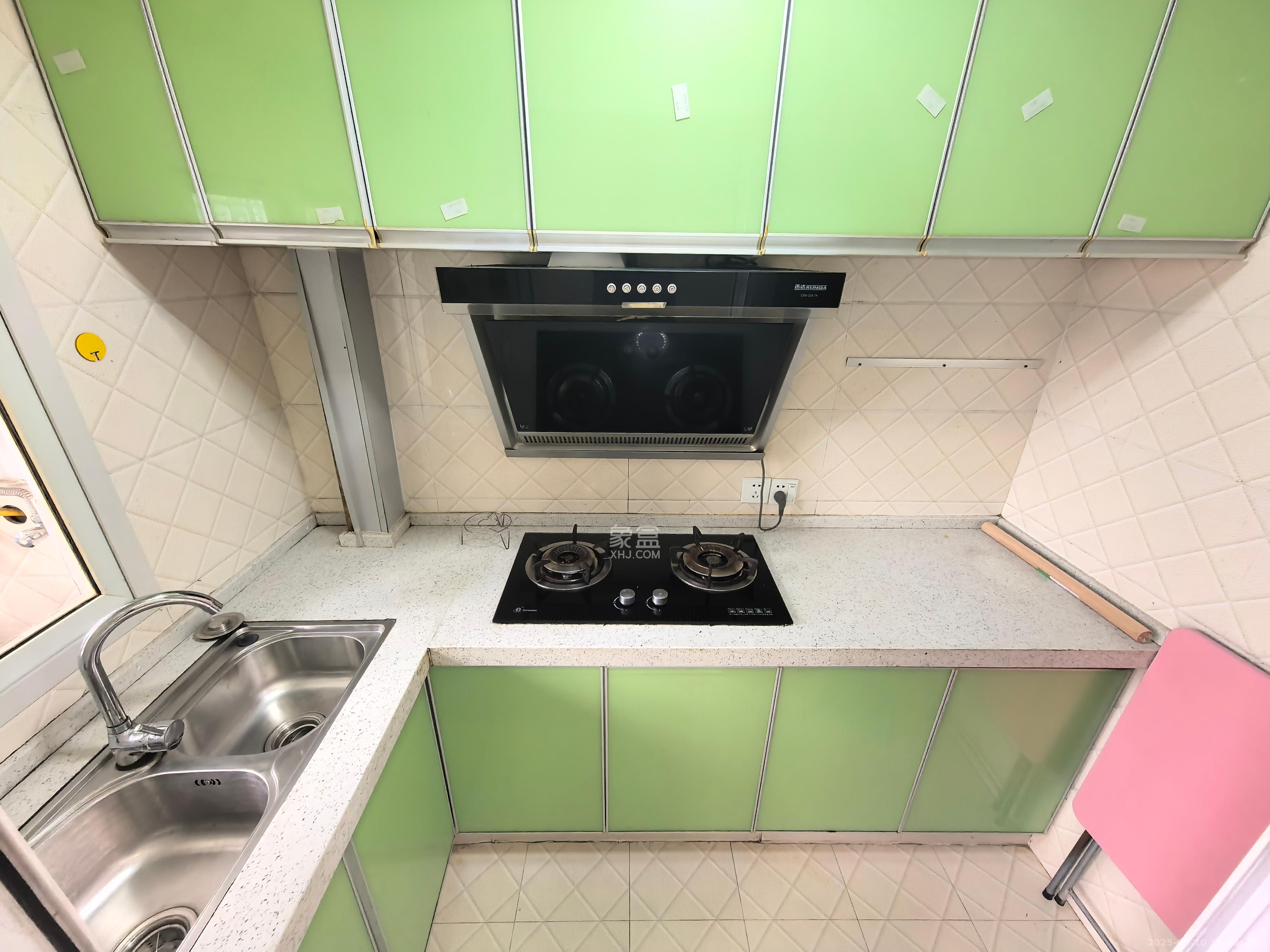 先锋东外滩  1室1厅1卫    1600.0元/月 先锋东外滩  1室1厅1卫    1600.0元/月室内图