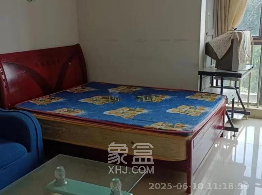 阳光100二期  2室0厅1卫   1300.00元/月室内图