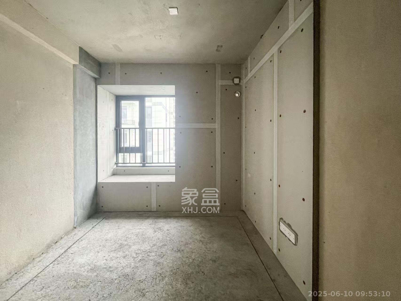 长沙北中心保利时代B区 4室2厅2卫 1500.0元/月 长沙北中心保利时代B区 4室2厅2卫 1500.0元/月室内图