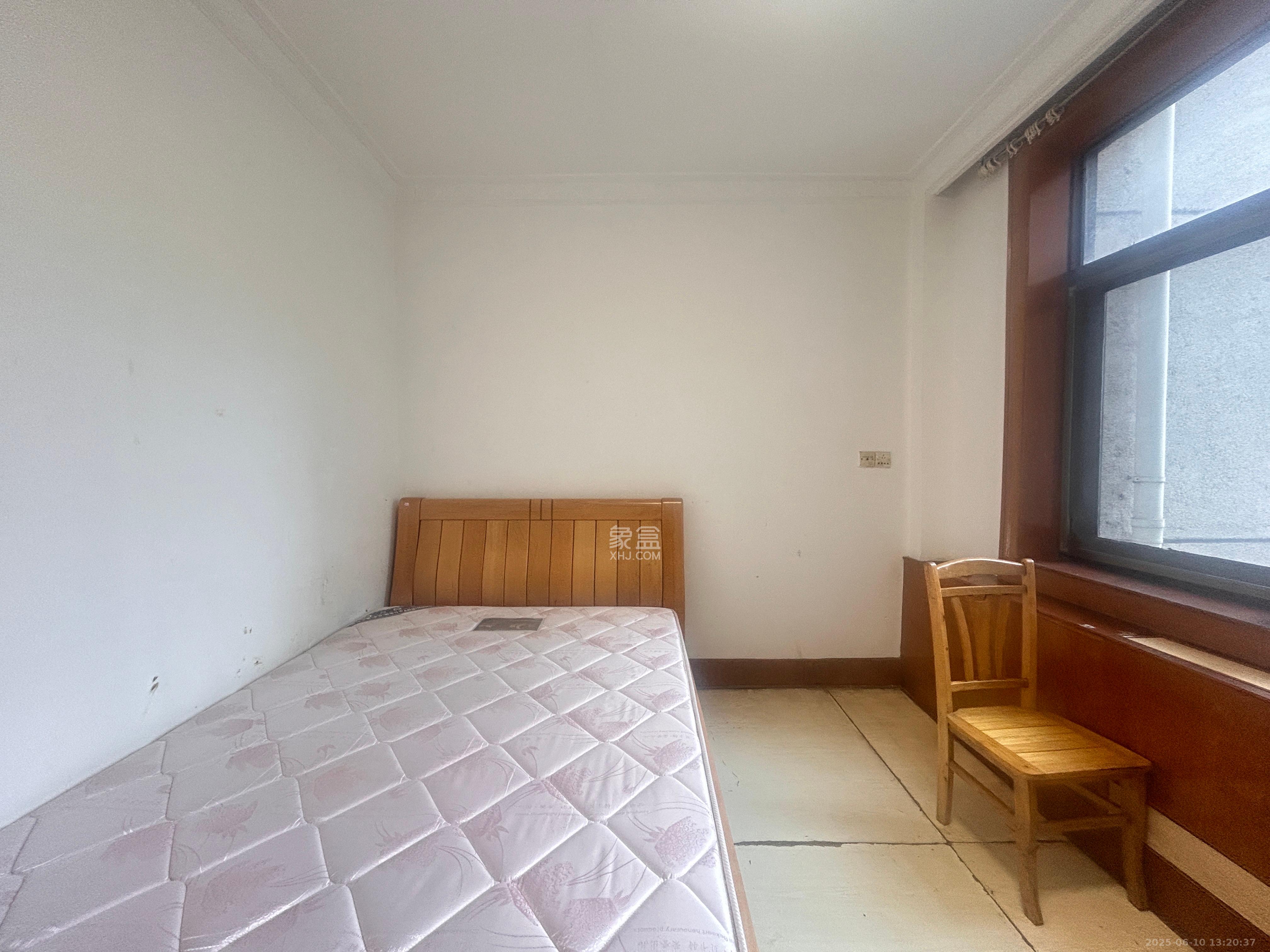 广电南院宿舍（省人民广播电视台宿舍南院）  3室2厅1卫   1800.00元/月室内图