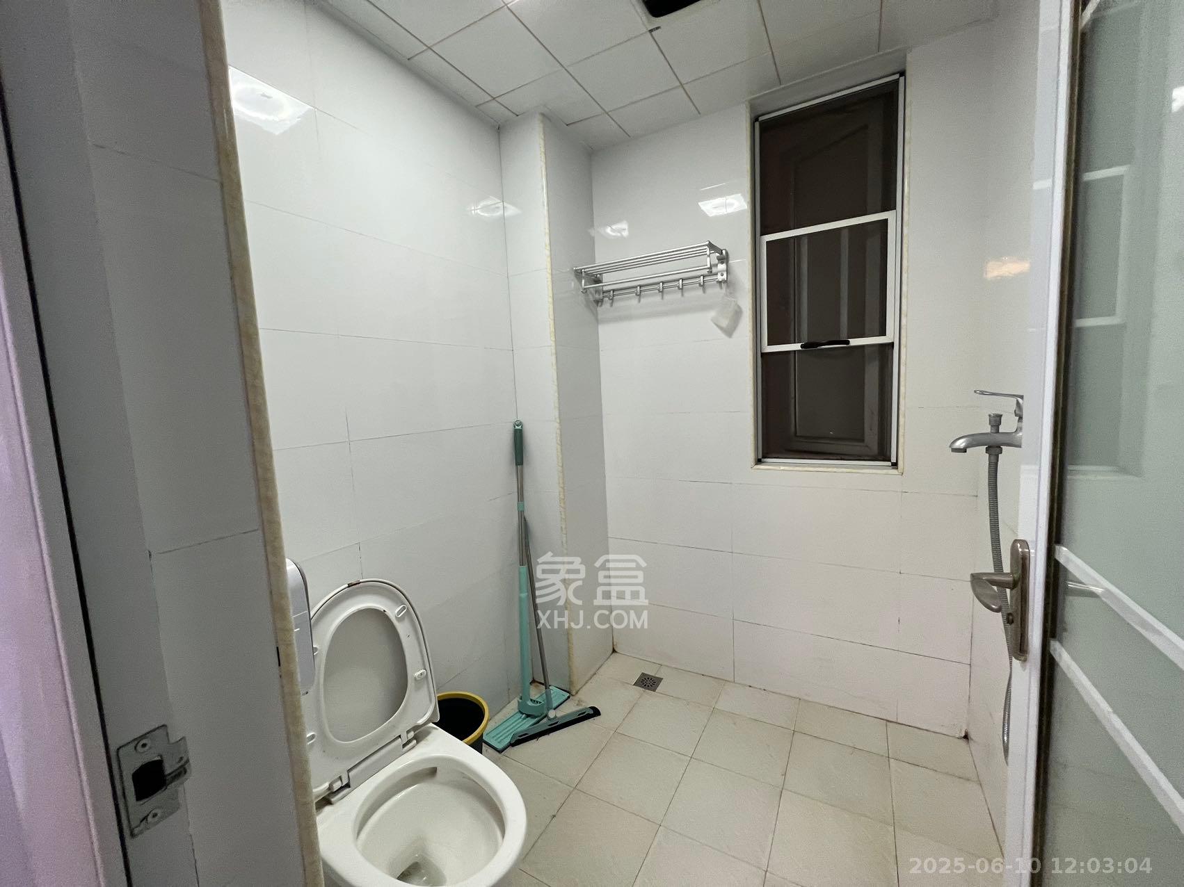 金地格林公馆 3室2厅1卫 2700.0元/月 金地格林公馆 3室2厅1卫 2700.0元/月室内图