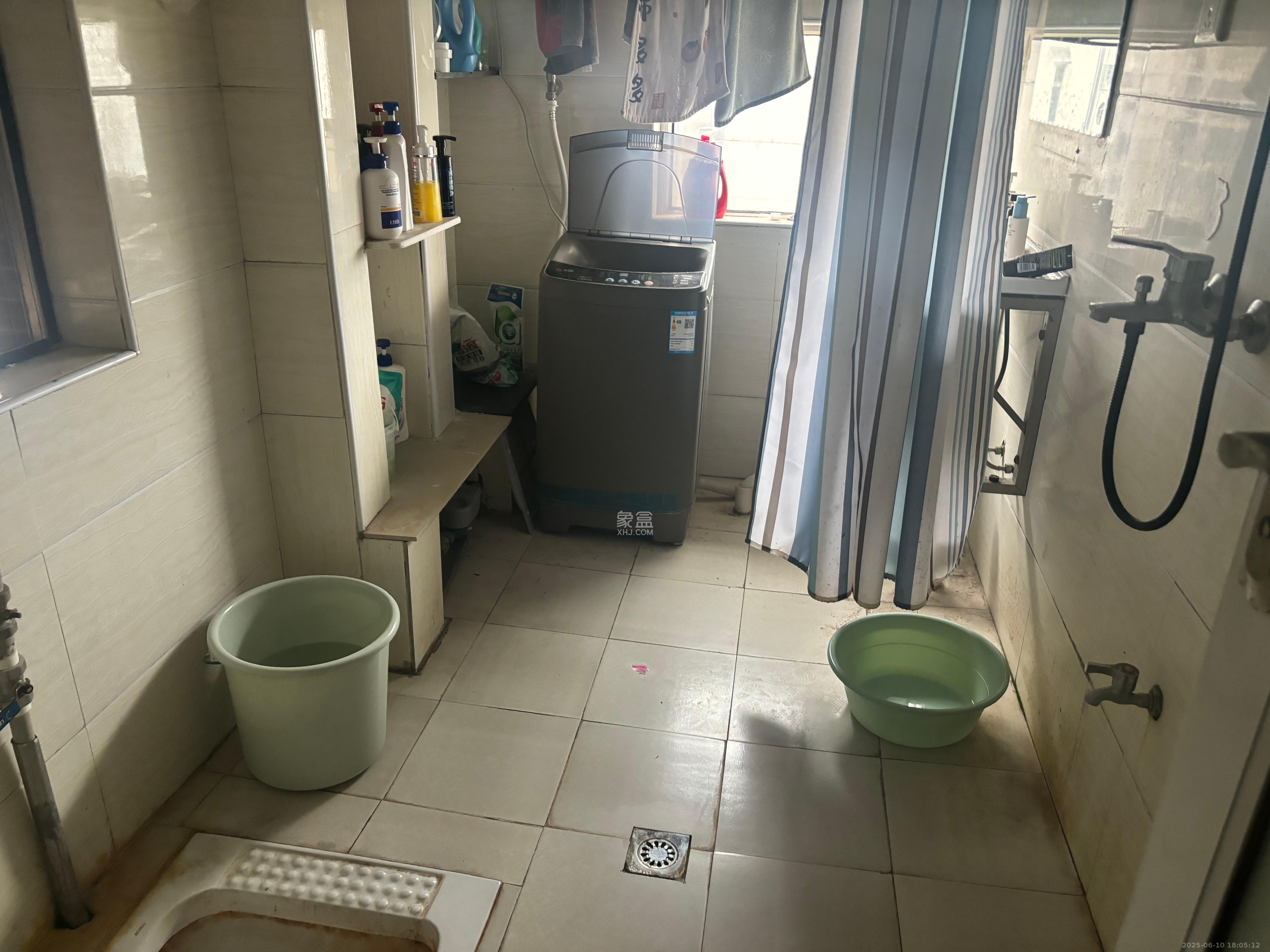 观湖公寓  1室1厅1卫   1600.00元/月室内图