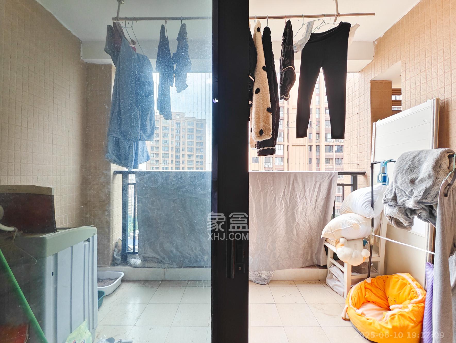 南城印象  3室1厅1卫    75.0万 南城印象  3室1厅1卫    75.0万阳台