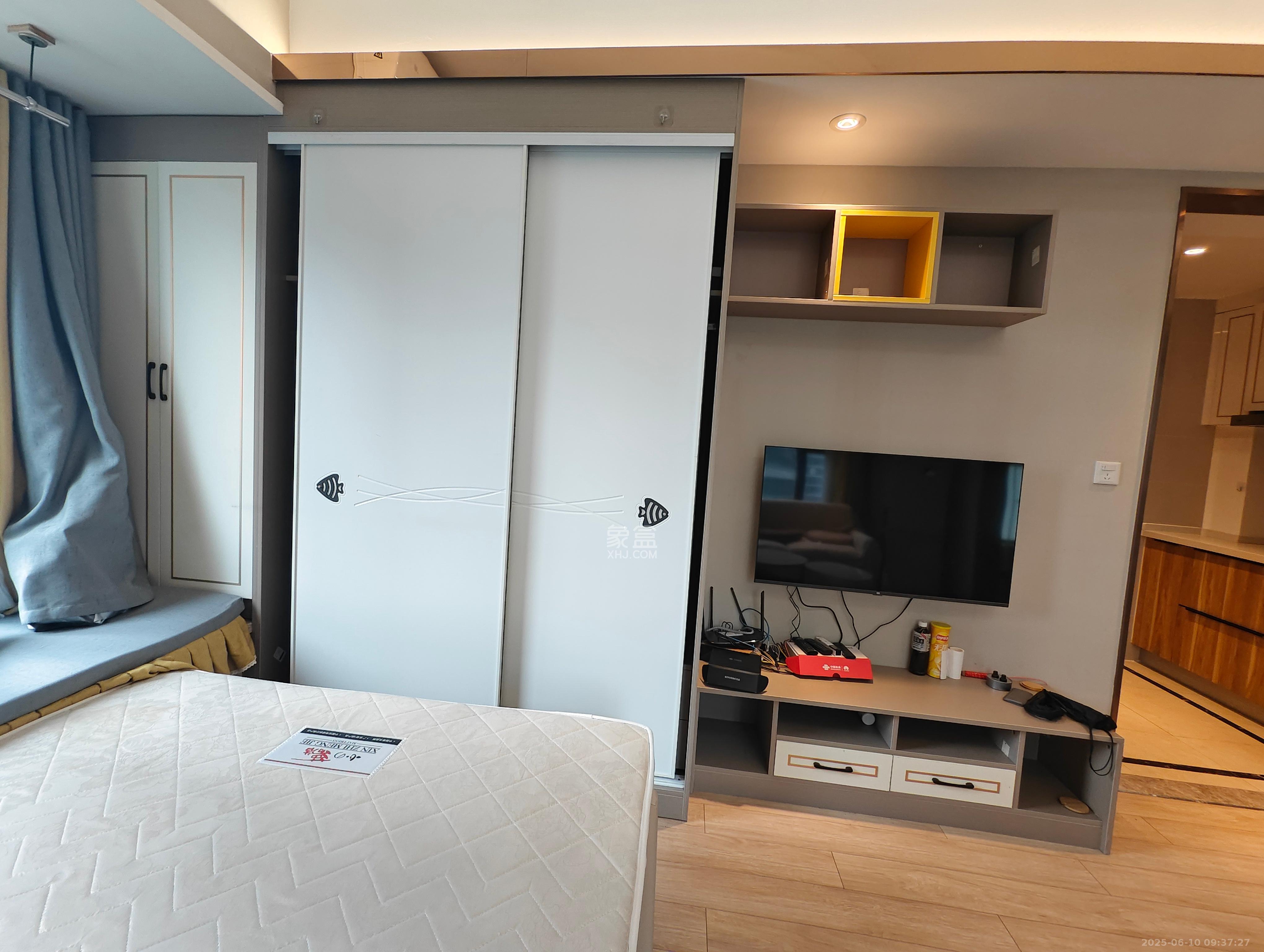 远洋外滩壹号 1室1厅1卫 2400.0元/月 远洋外滩壹号 1室1厅1卫 2400.0元/月室内图