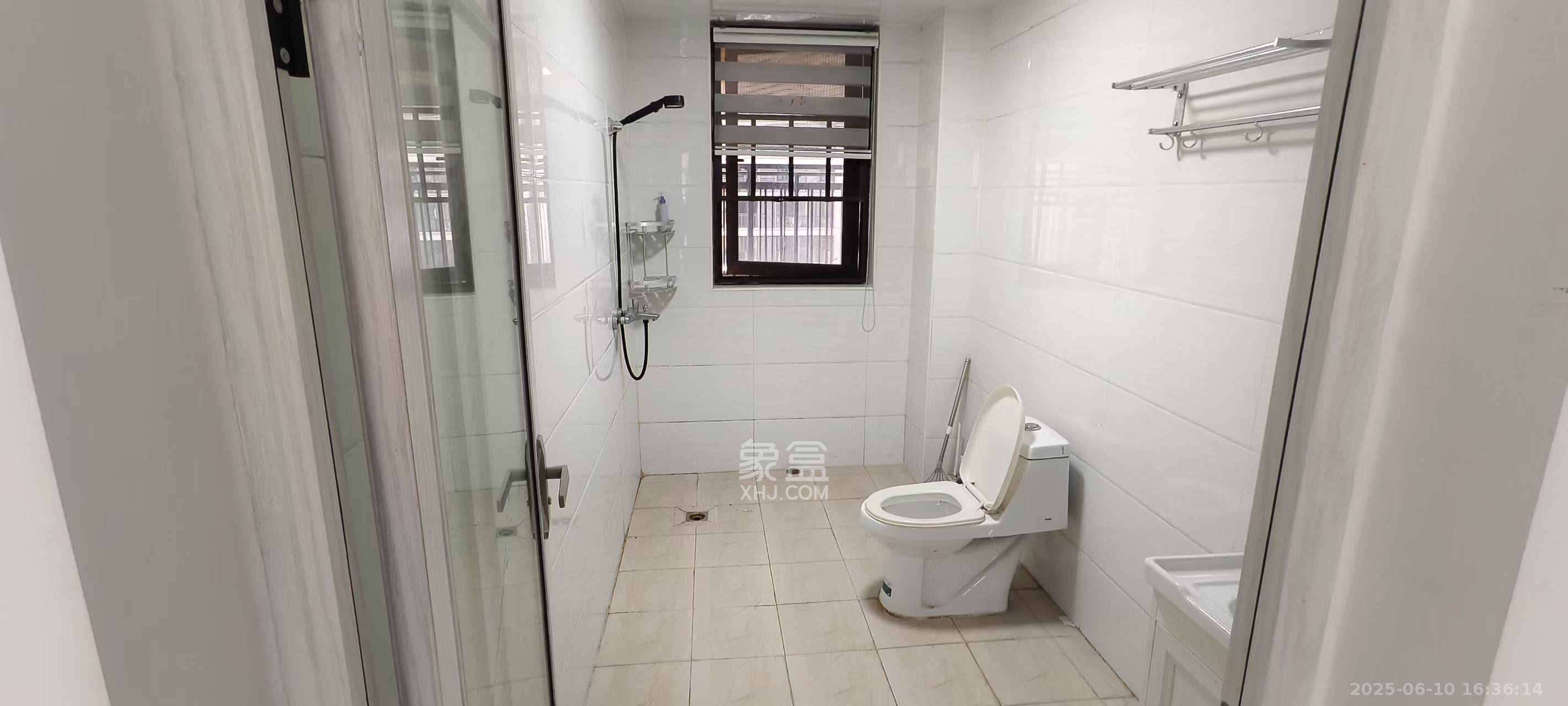 君合天玺 3室2厅1卫 3700.0元/月 君合天玺 3室2厅1卫 3700.0元/月室内图