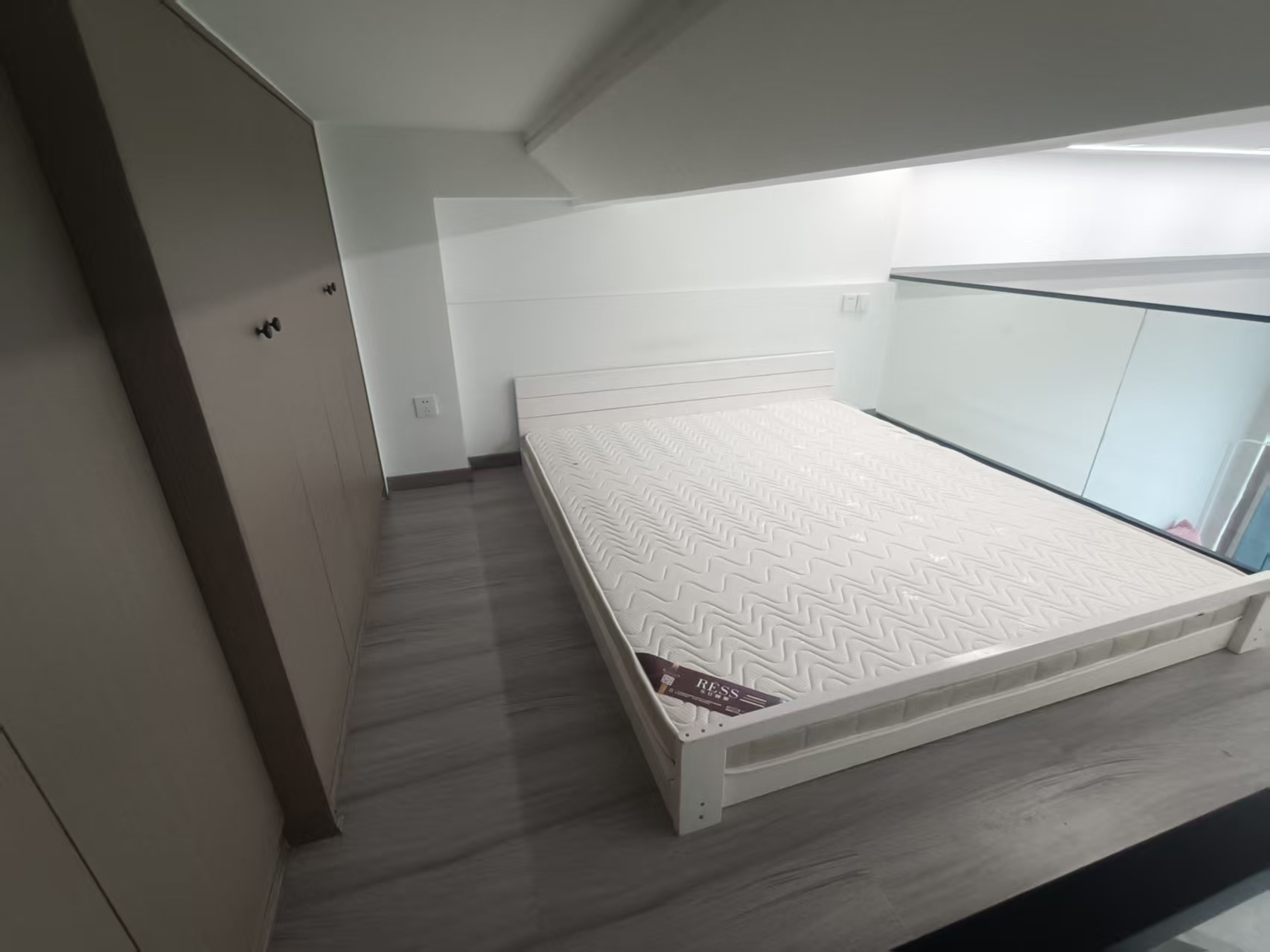 高新活力城 1室1厅1卫 1600.0元/月 高新活力城 1室1厅1卫 1600.0元/月室内图