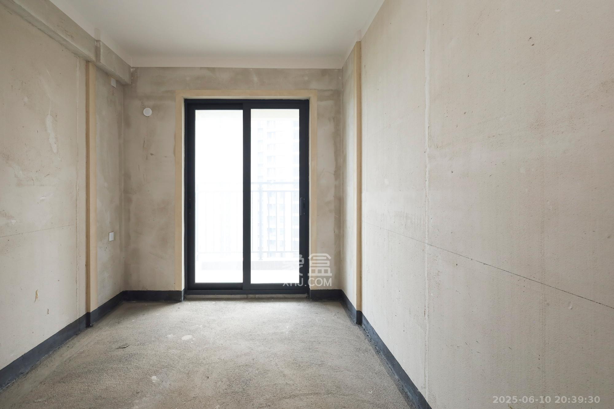 长沙融创城 3室1厅1卫 55.0万 长沙融创城 3室1厅1卫 55.0万卧室