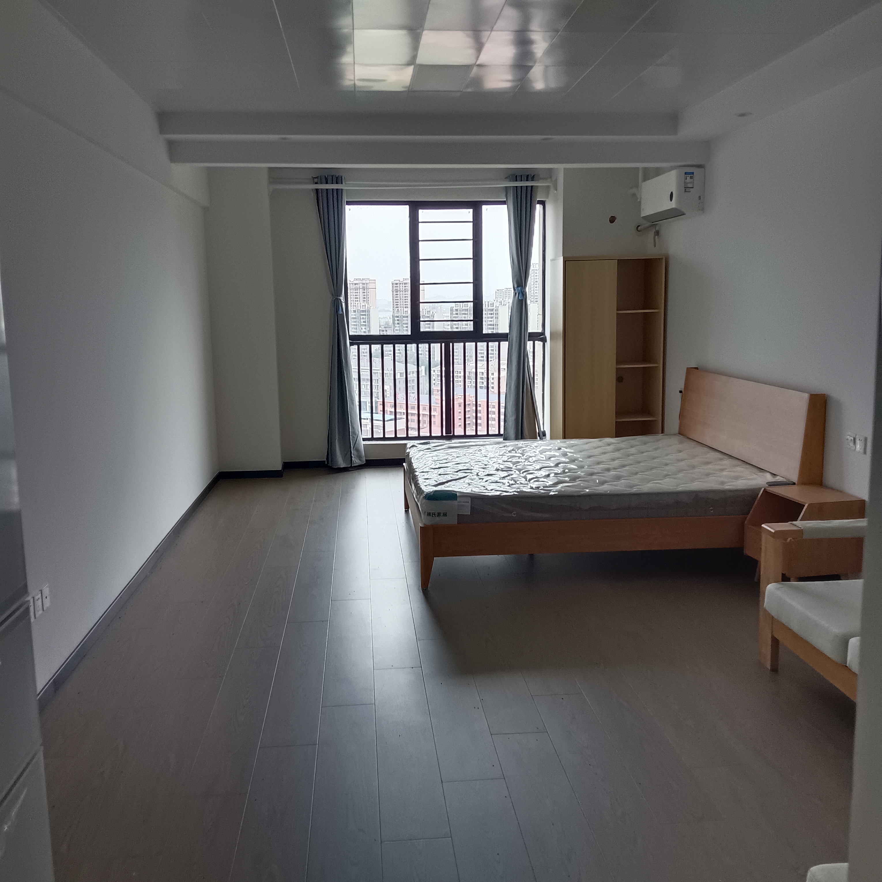 五江碧桂园城市广场 1室1厅1卫 1000.0元/月 五江碧桂园城市广场 1室1厅1卫 1000.0元/月室内图