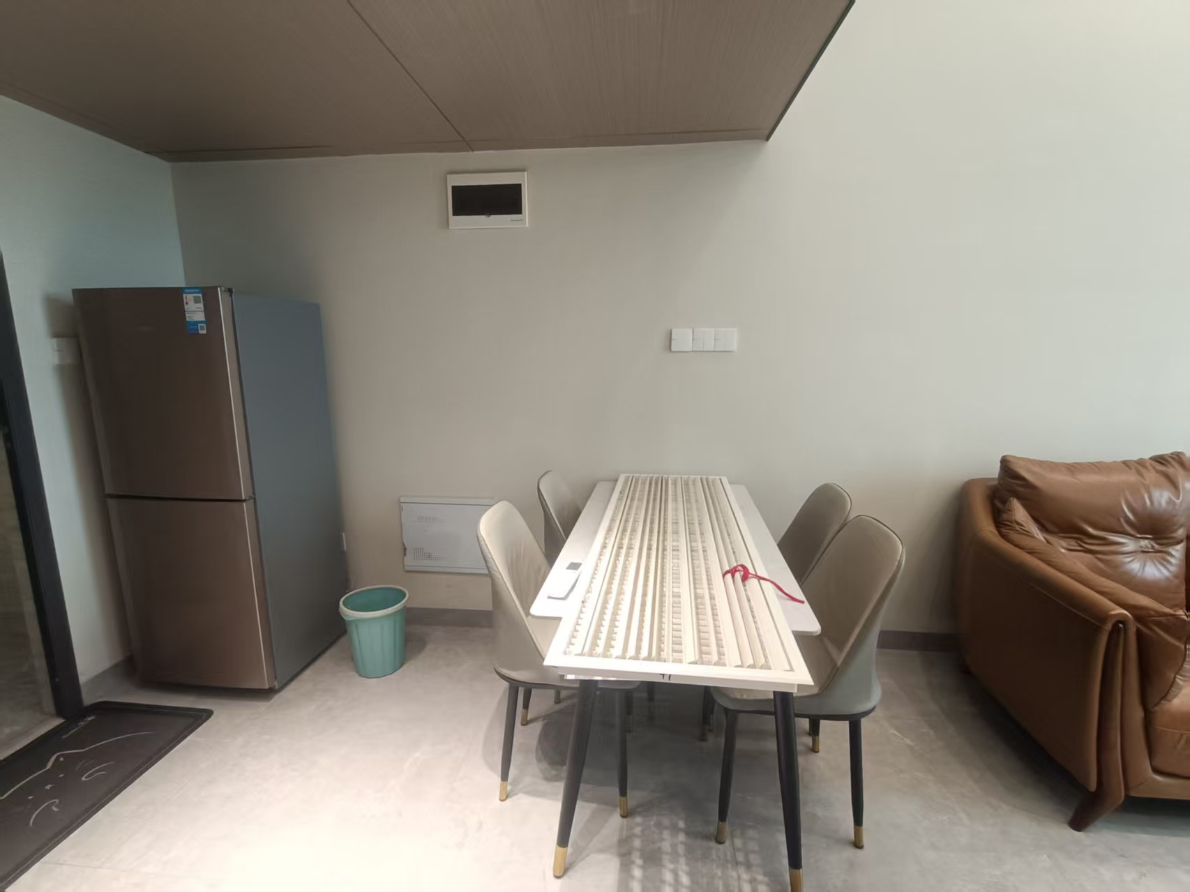 高新活力城 1室1厅1卫 1600.0元/月 高新活力城 1室1厅1卫 1600.0元/月室内图