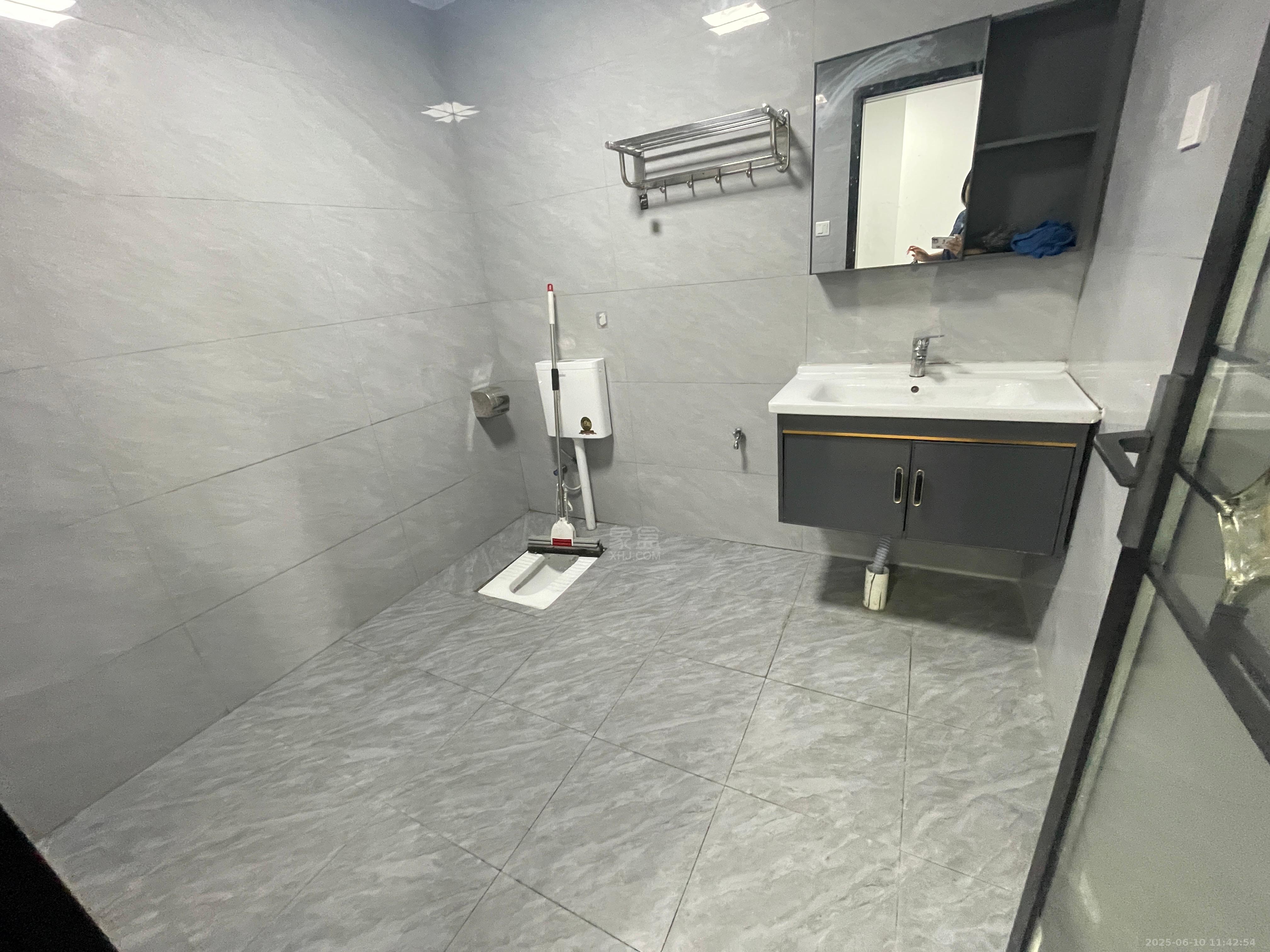 国际公馆(美的时代广场) 1室1厅1卫 1200.0元/月 国际公馆(美的时代广场) 1室1厅1卫 1200.0元/月室内图