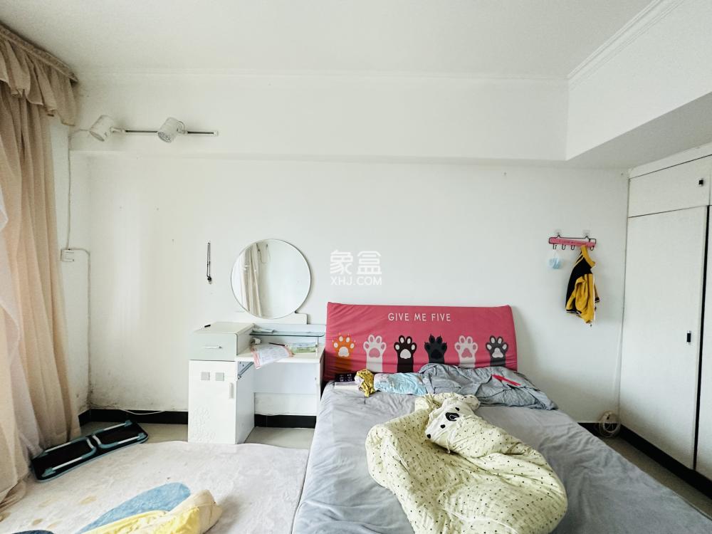 海城大厦 1室0厅1卫 40.0万 海城大厦 1室0厅1卫 40.0万室内图