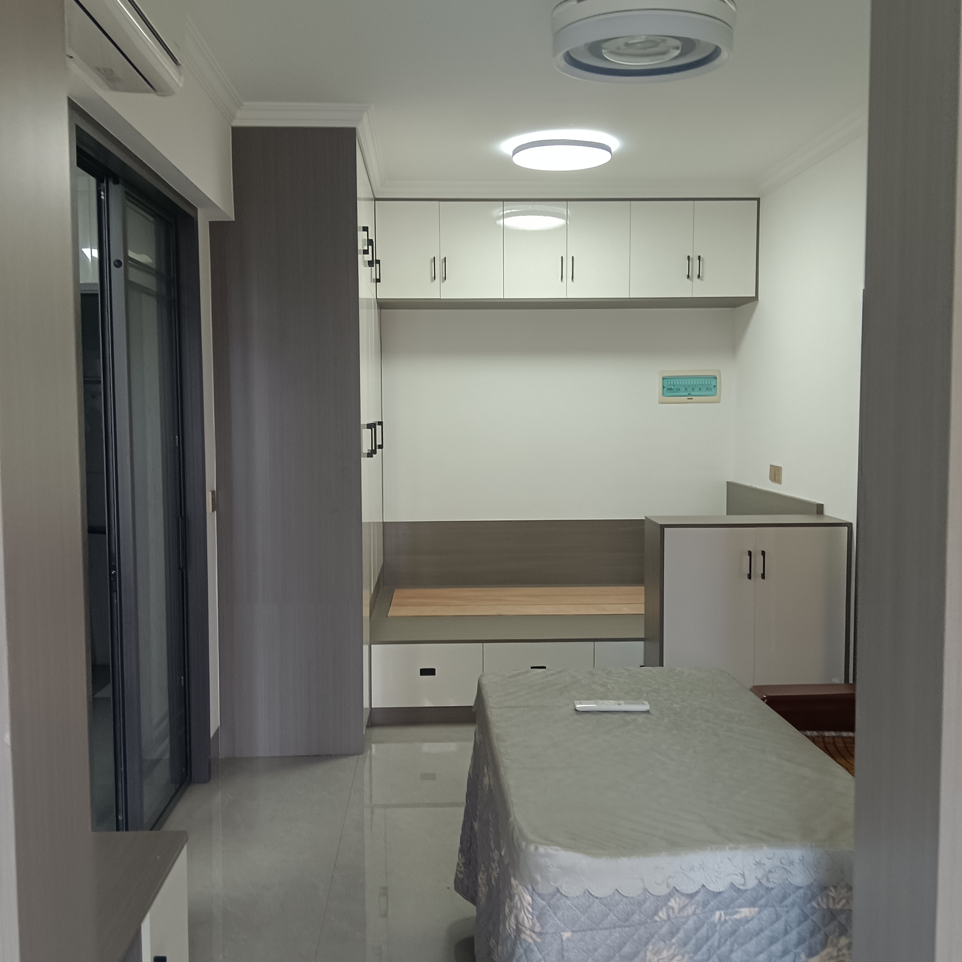 百弘学府城 1室1厅1卫 900.0元/月 百弘学府城 1室1厅1卫 900.0元/月室内图