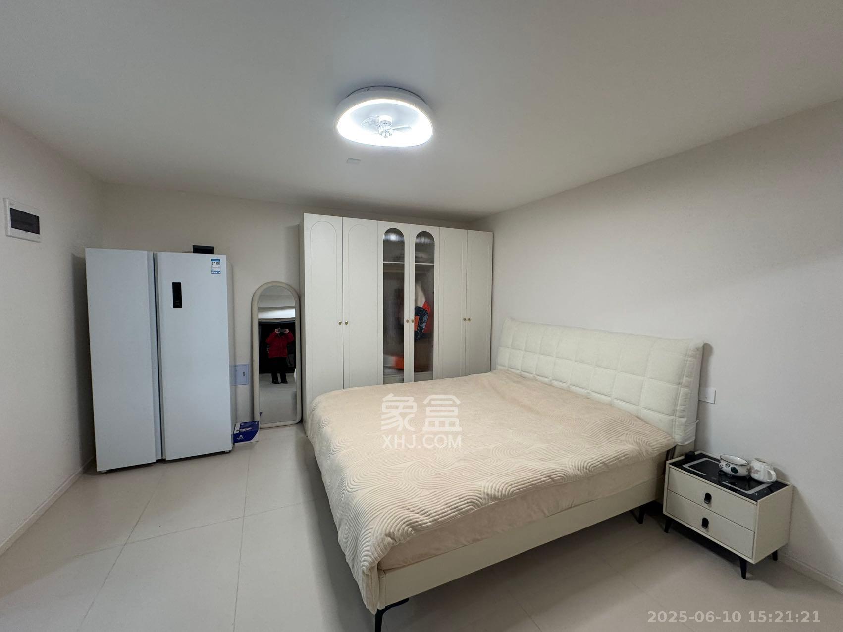 五矿尊城 1室1厅1卫 1100.0元/月 五矿尊城 1室1厅1卫 1100.0元/月室内图