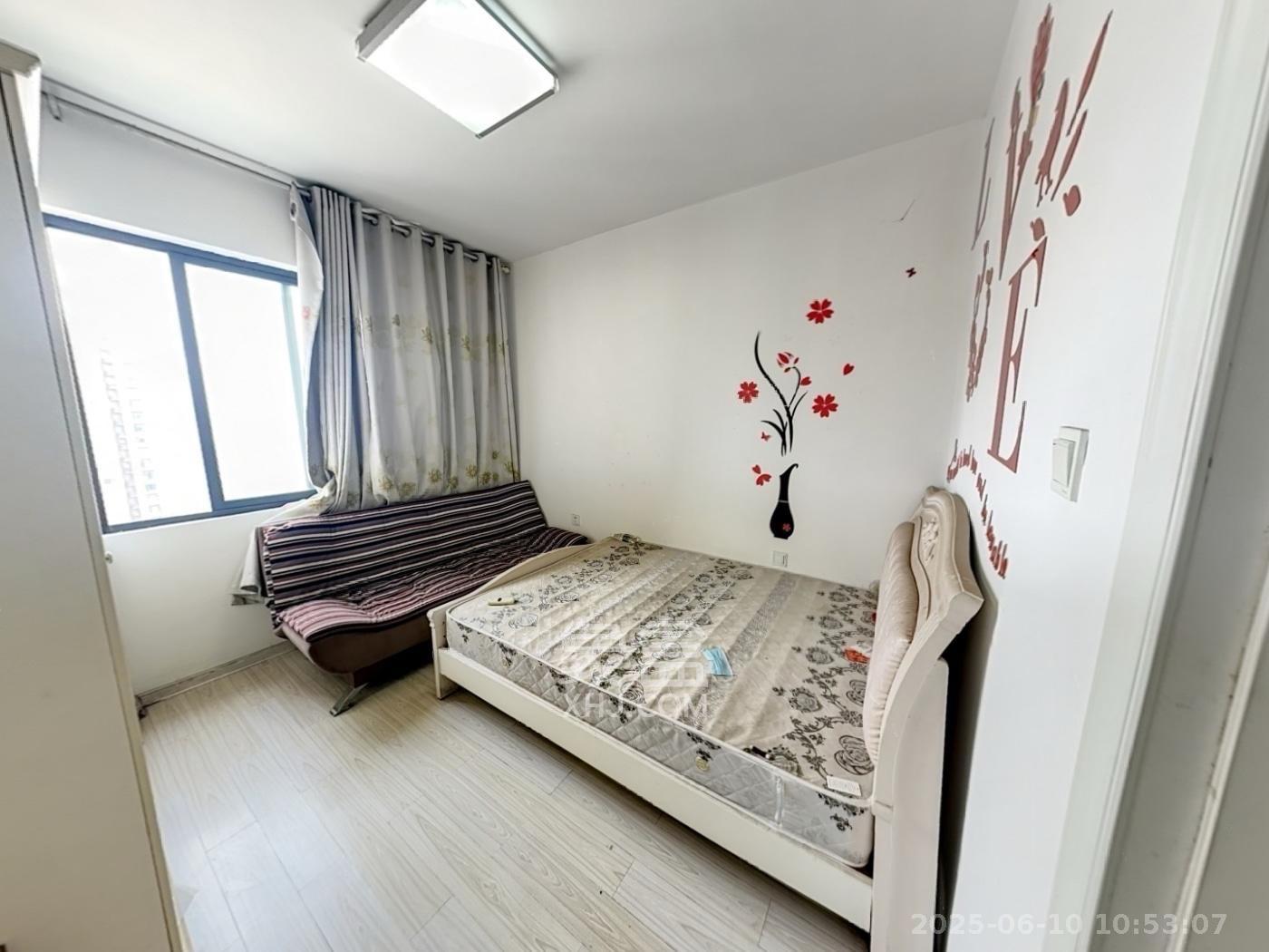 阳光锦城  2室1厅1卫    2300.0元/月室内图