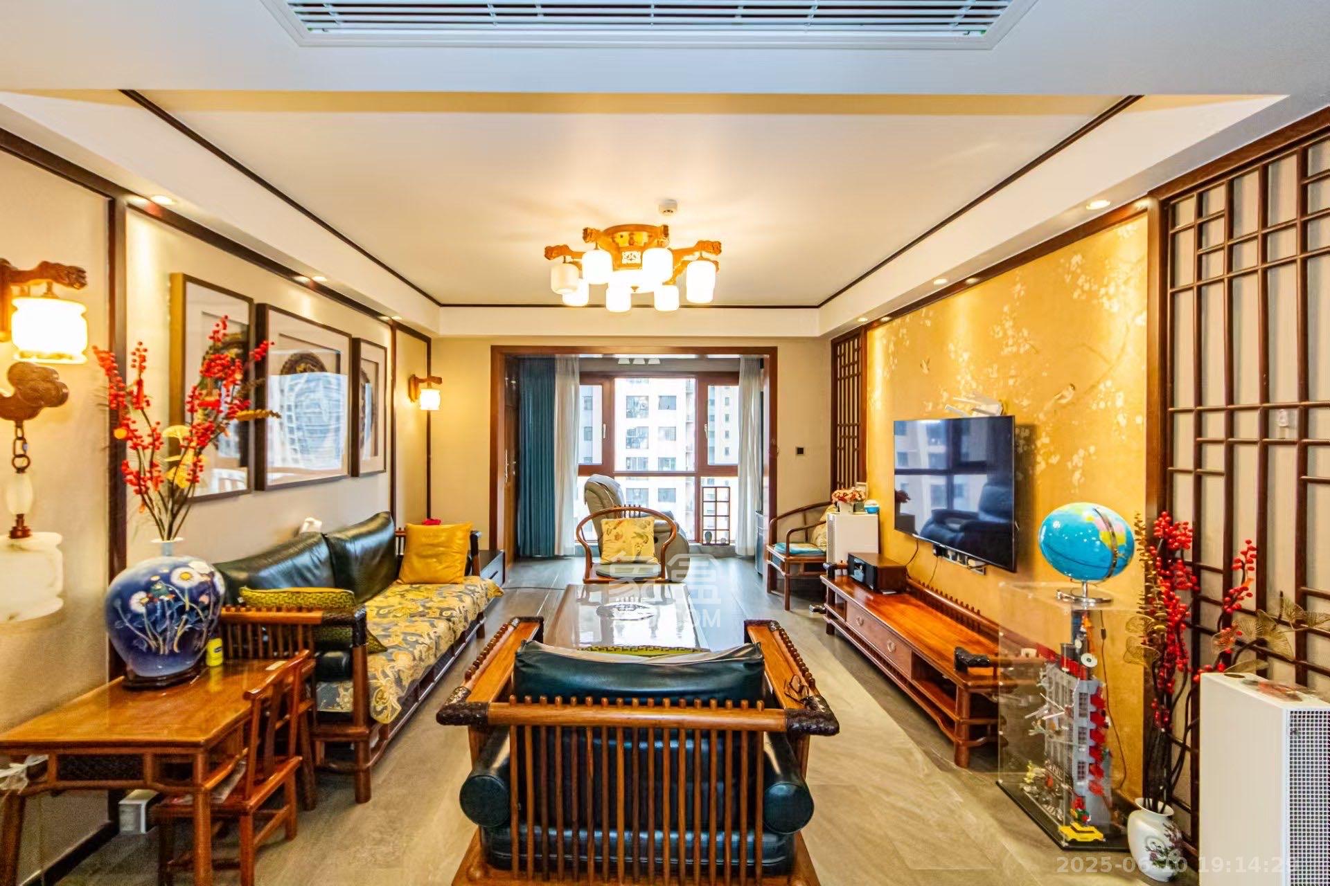 北辰三角洲E6区  4室2厅2卫    6800.0元/月 北辰三角洲E6区  4室2厅2卫    6800.0元/月室内图