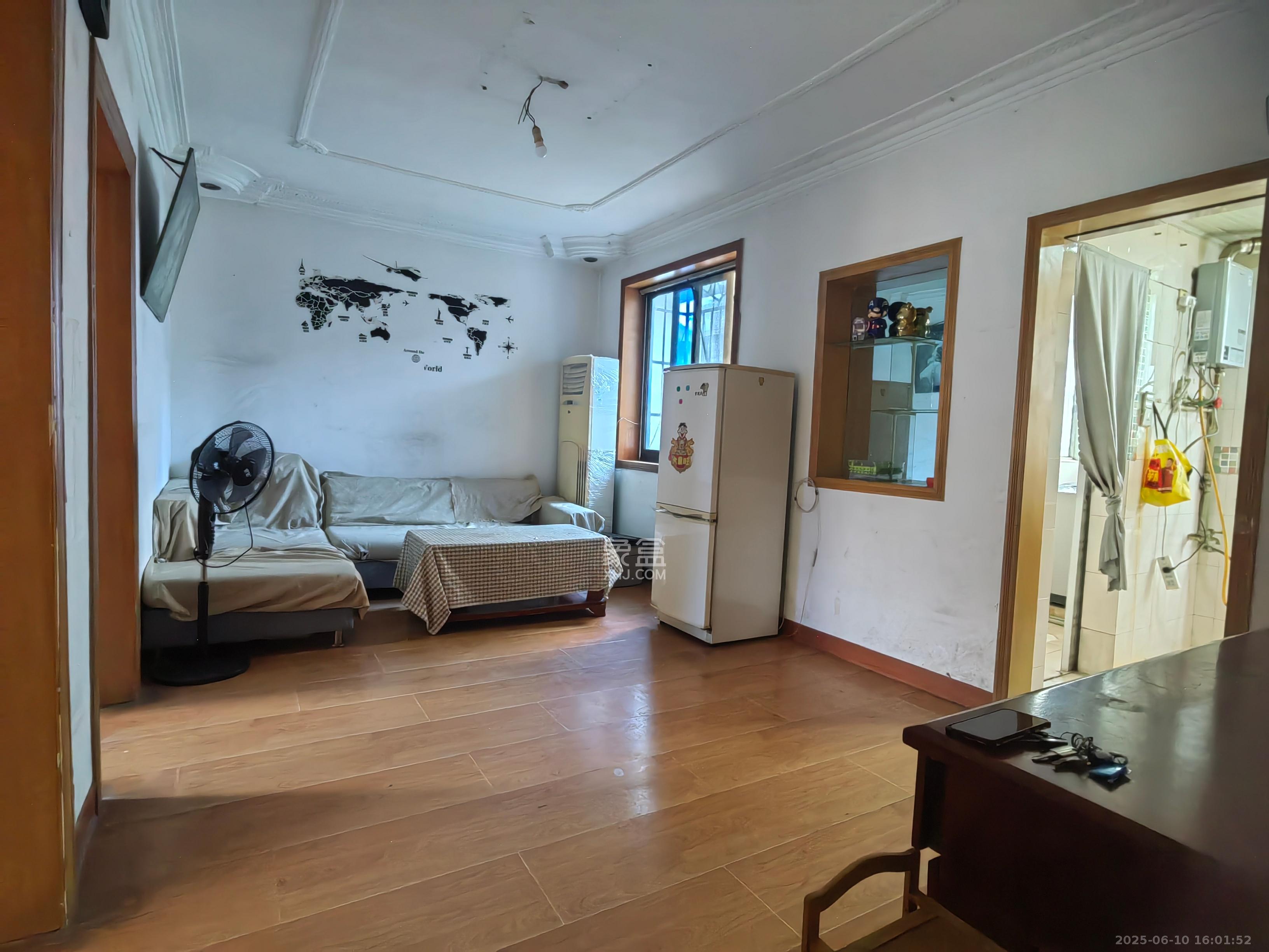 湘运新村  2室1厅1卫   1500.00元/月室内图
