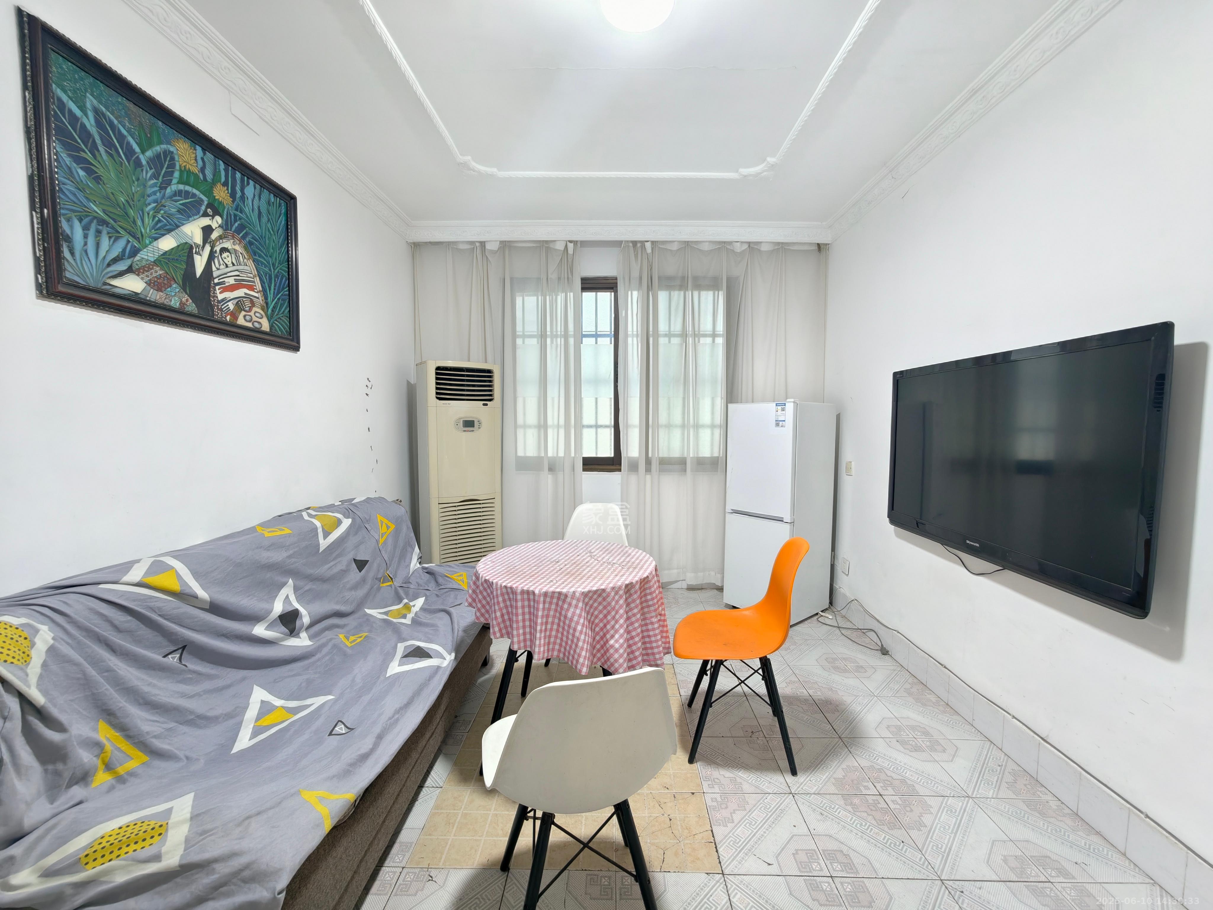 劳动广场消防队宿舍 2室1厅1卫 1800.0元/月 劳动广场消防队宿舍 2室1厅1卫 1800.0元/月室内图