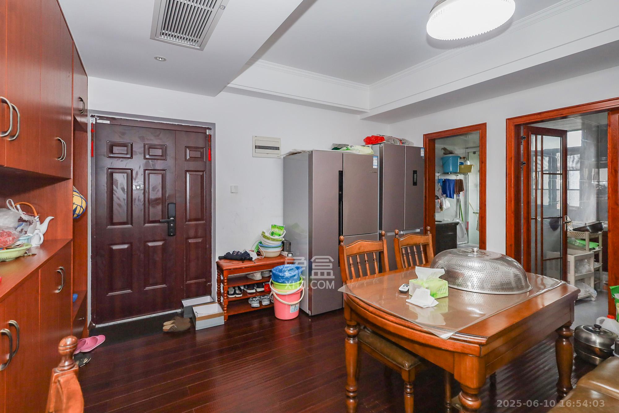 八方小区B区 3室2厅2卫 410.0万 八方小区B区 3室2厅2卫 410.0万其他