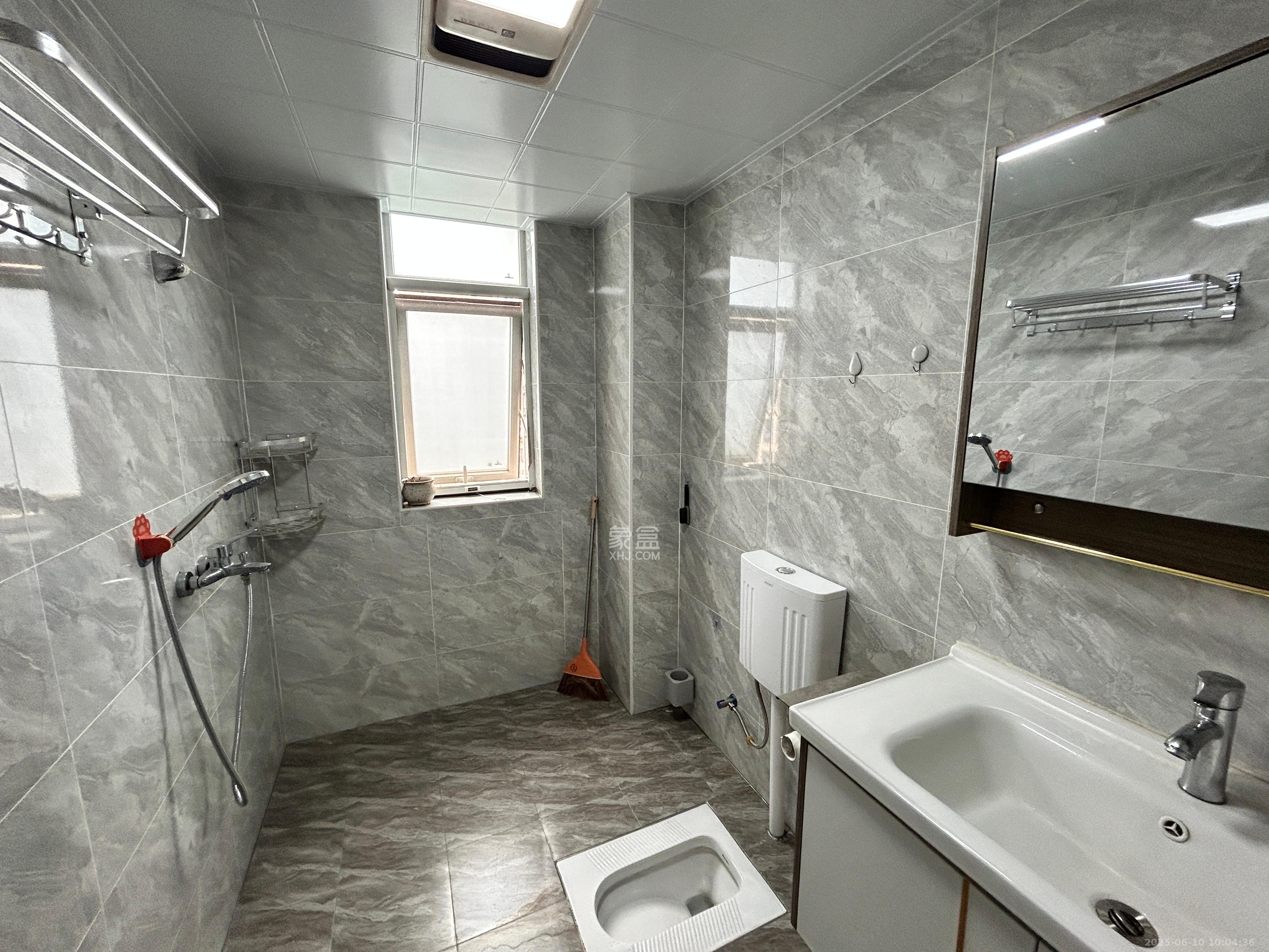 北辰三角洲C3区  5室2厅2卫    6800.0元/月室内图