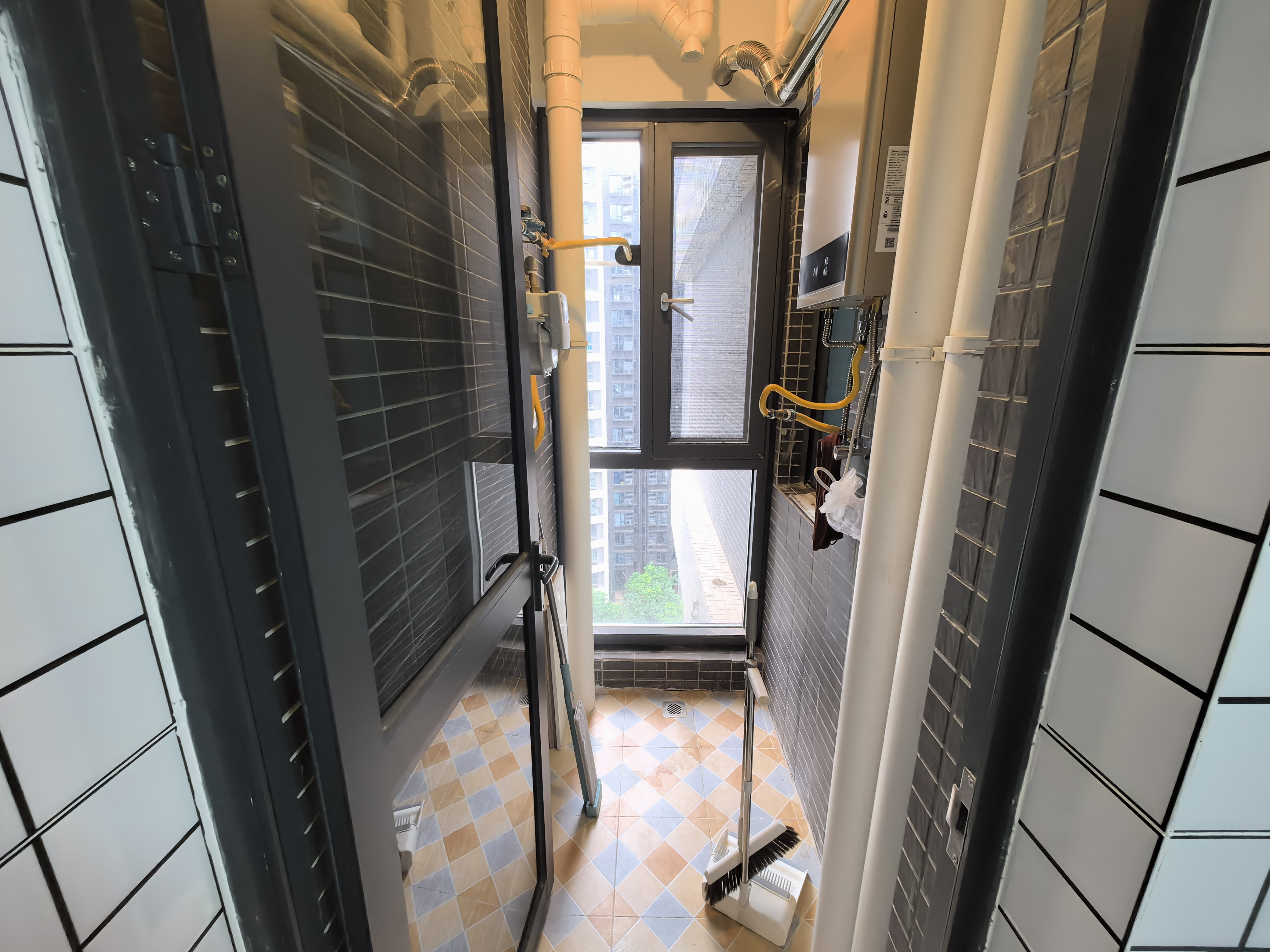 碧桂园滨海国际二期(君临湾) 1室2厅1卫 99.0万 碧桂园滨海国际二期(君临湾) 1室2厅1卫 99.0万室内图