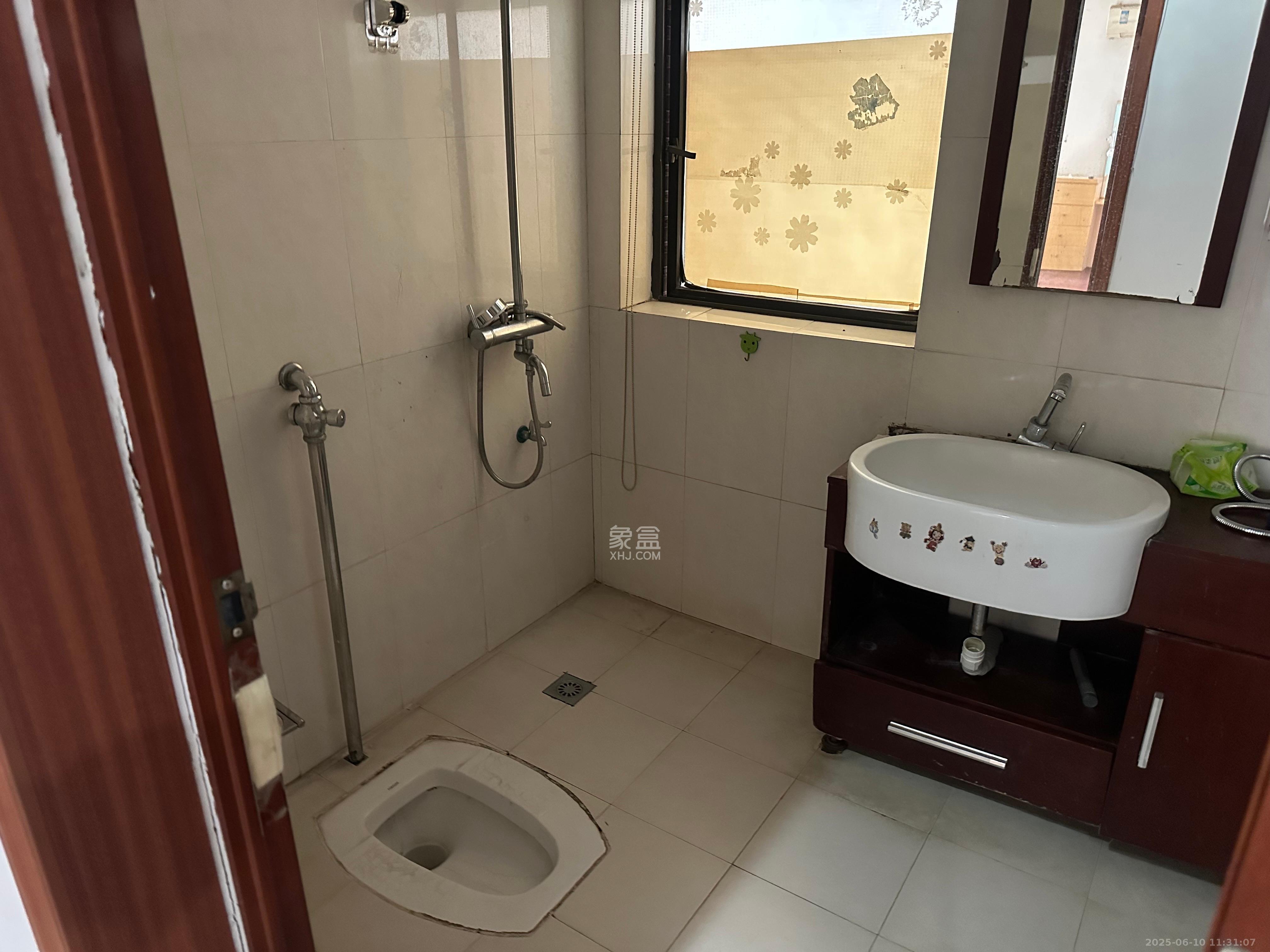 仁和香堤雅境 3室2厅2卫 2900.0元/月 仁和香堤雅境 3室2厅2卫 2900.0元/月室内图