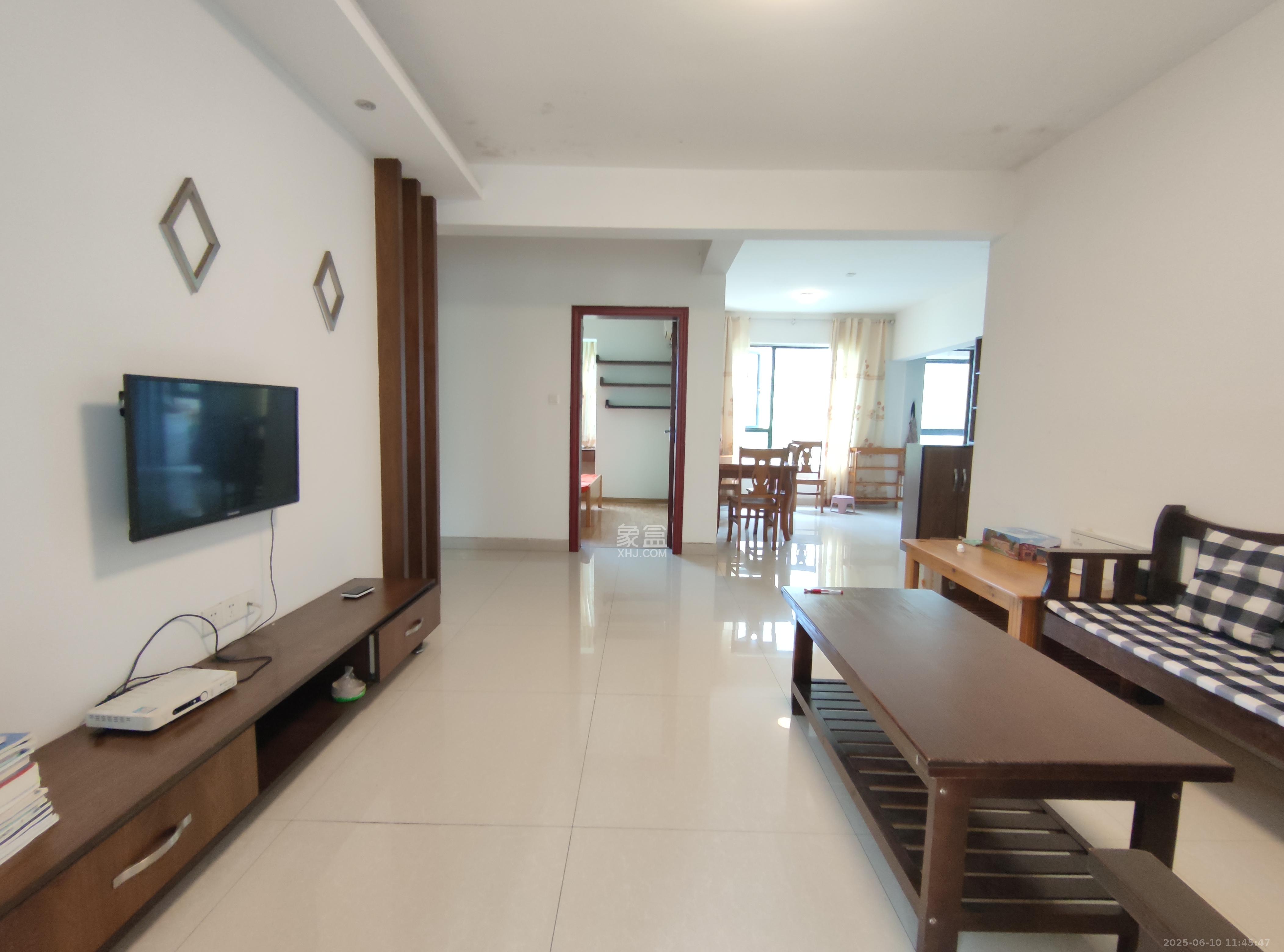 长房时代城 2室2厅1卫 2500.0元/月 长房时代城 2室2厅1卫 2500.0元/月室内图