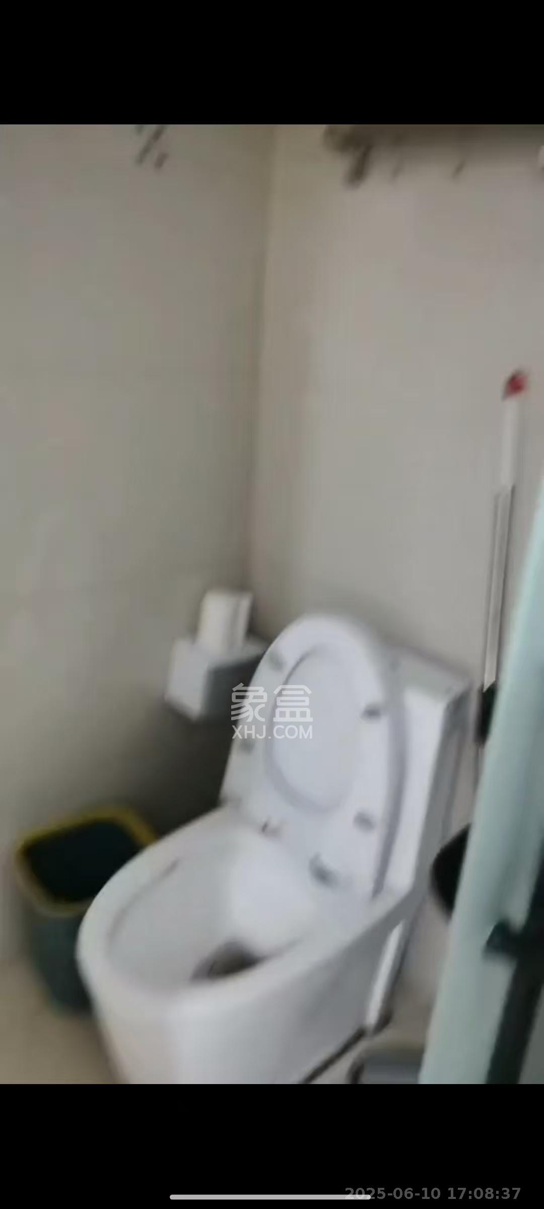 卓越江岸  1室0厅0卫   2400.00元/月室内图