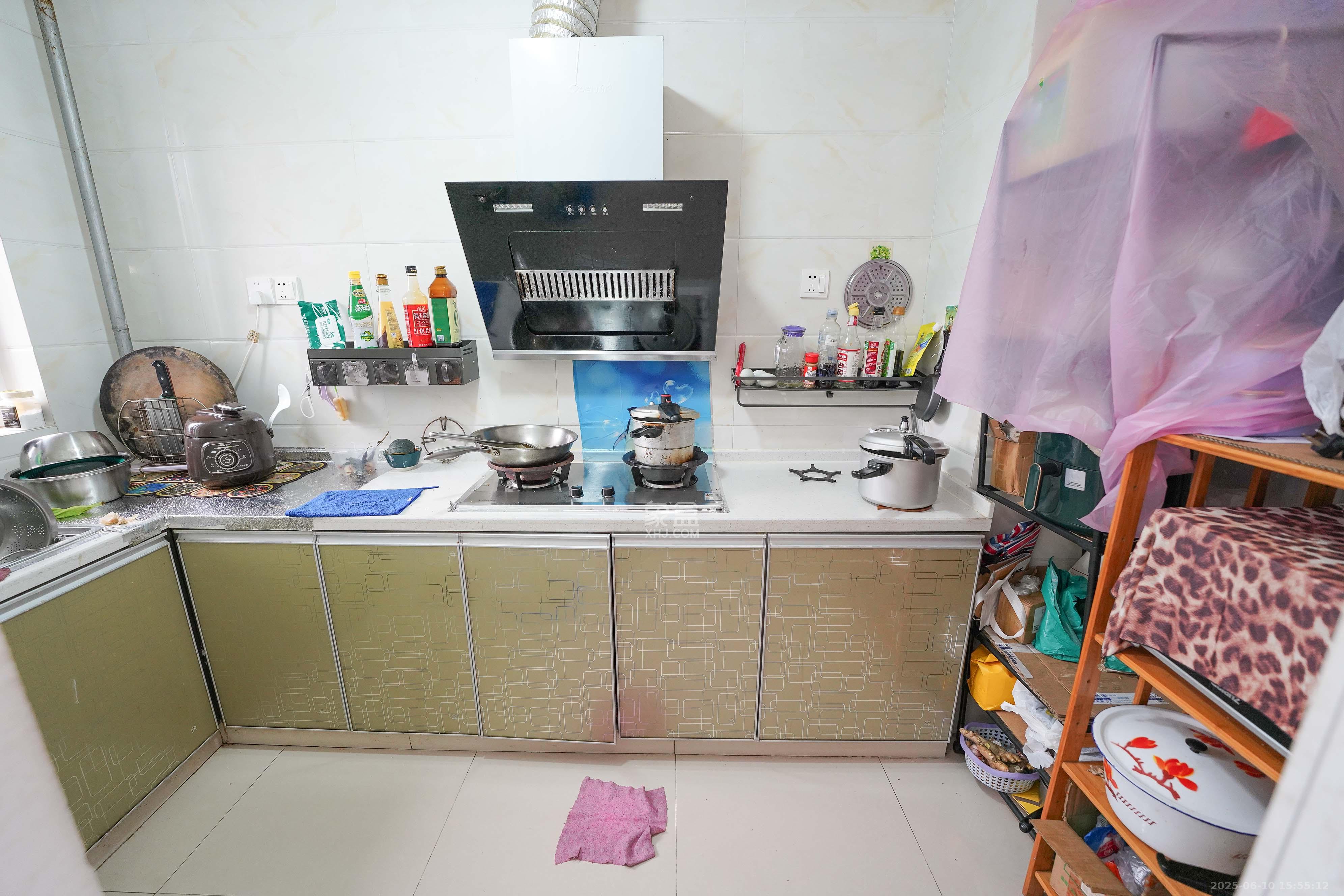 保利阆峰云墅 3室2厅2卫 52.8万 保利阆峰云墅 3室2厅2卫 52.8万厨房