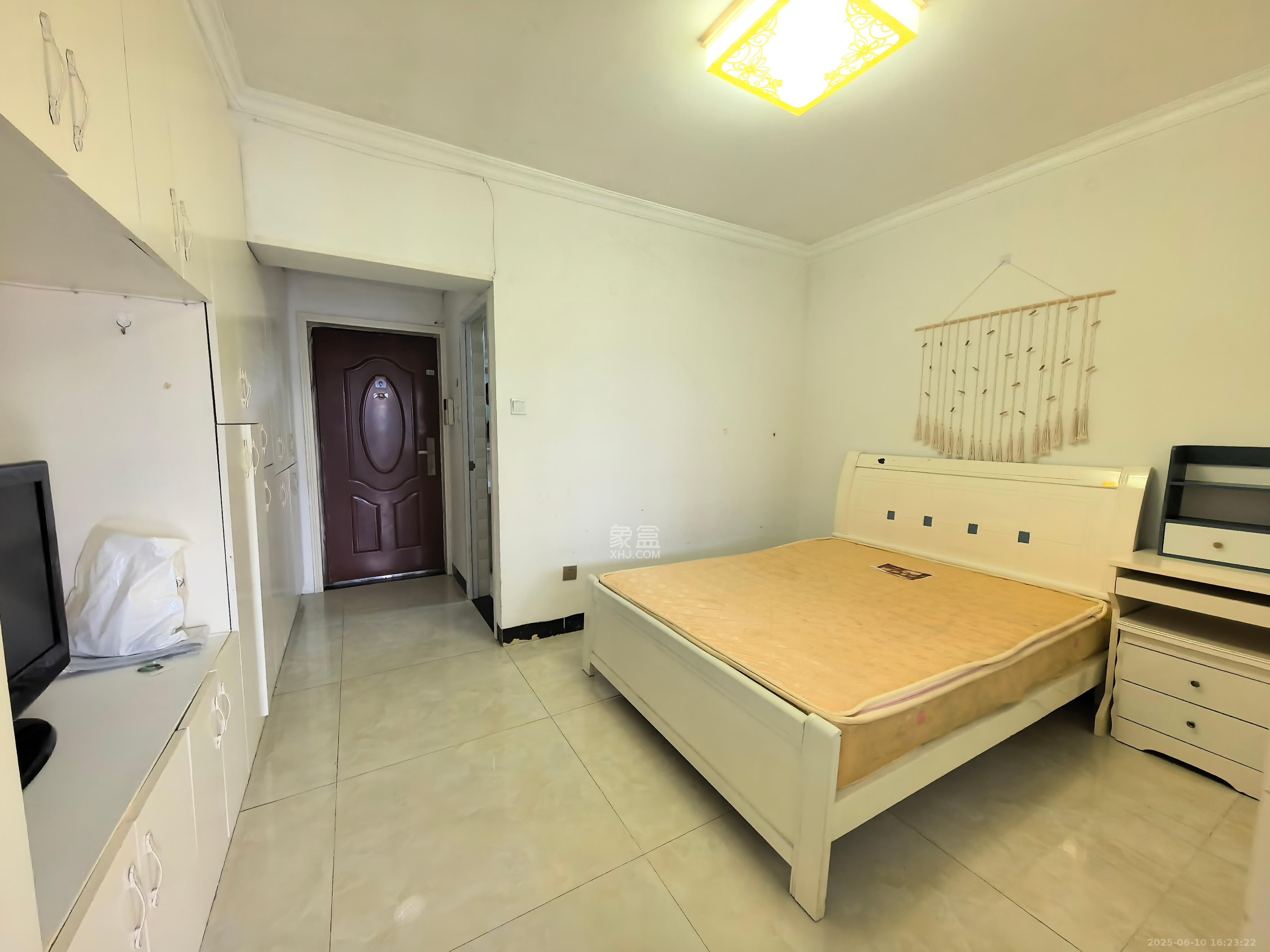 先锋东外滩  1室1厅1卫    1600.0元/月 先锋东外滩  1室1厅1卫    1600.0元/月室内图