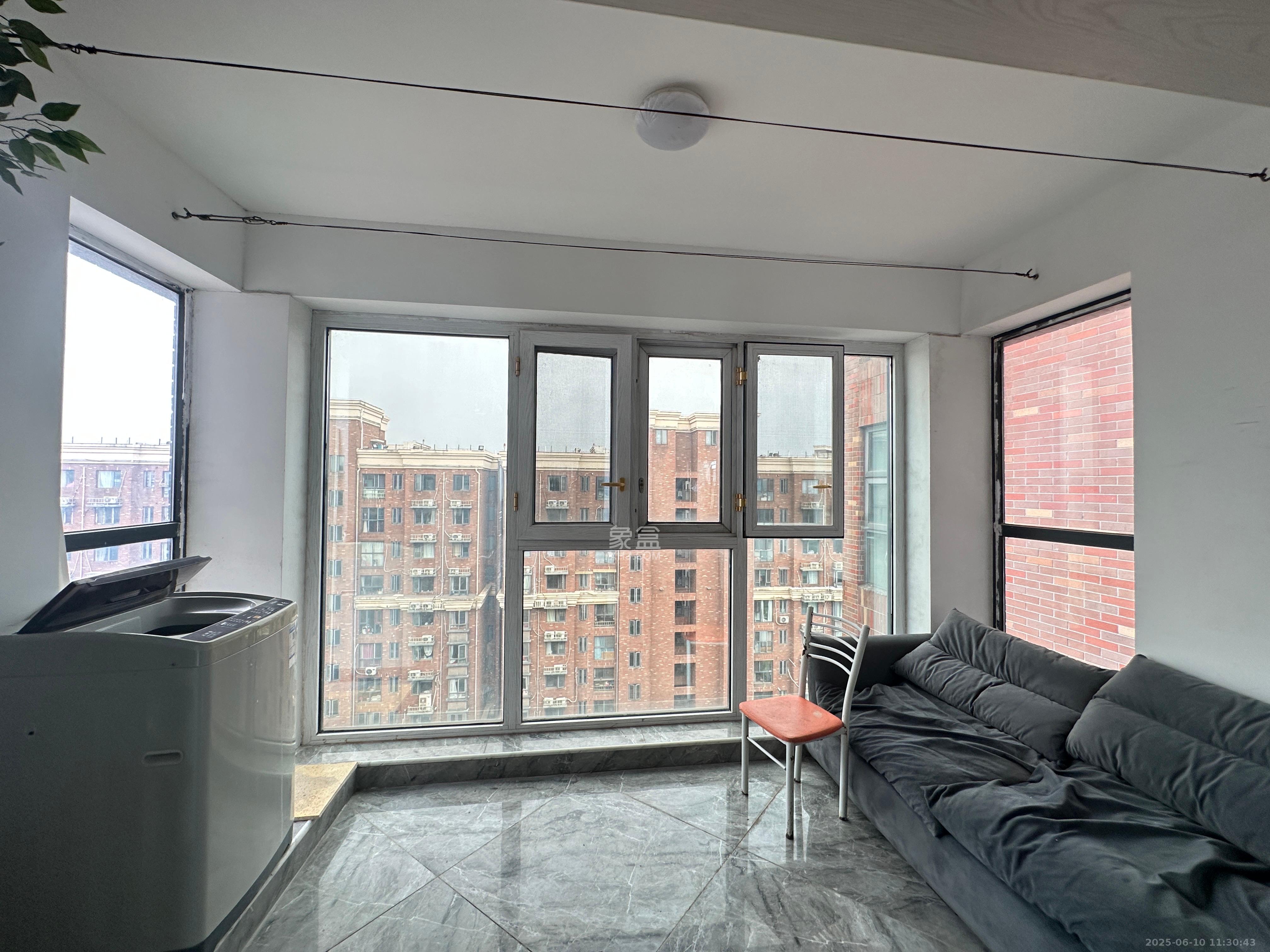 半山壹号 3室2厅2卫 3400.0元/月 半山壹号 3室2厅2卫 3400.0元/月室内图