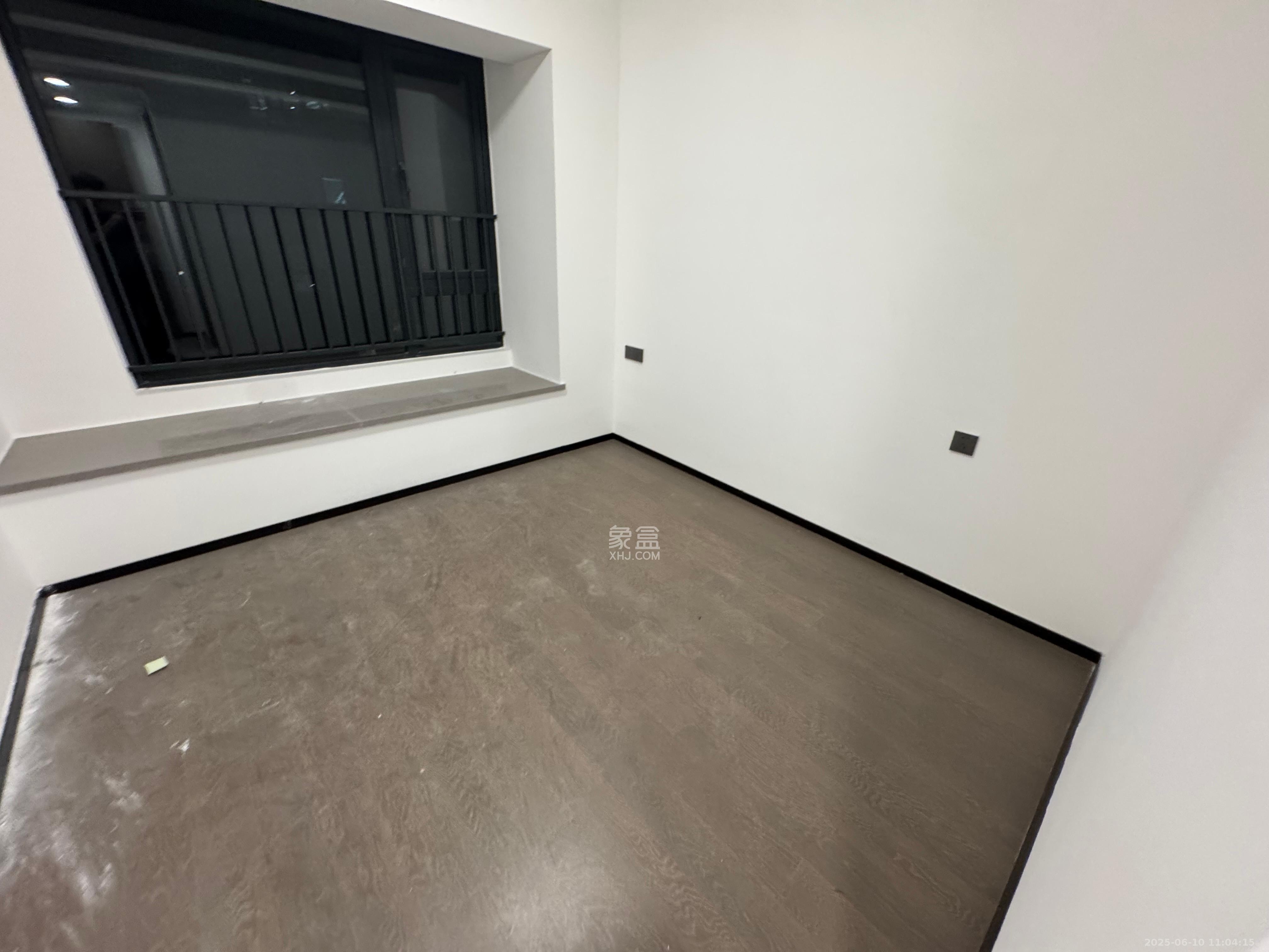 美的云樾  4室2厅2卫   4500.00元/月室内图