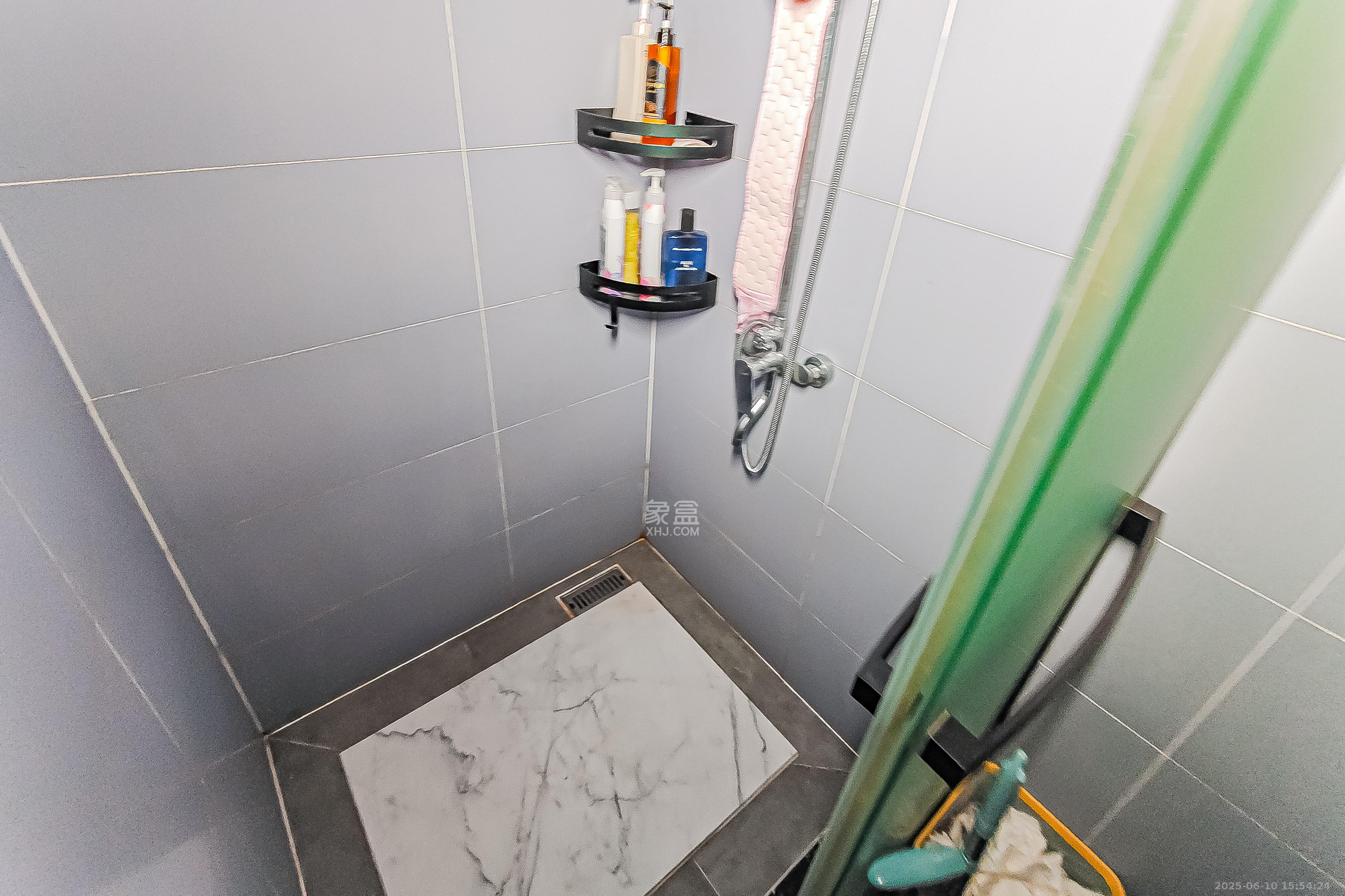 蓝湾国际广场 1室1厅1卫 26.0万 蓝湾国际广场 1室1厅1卫 26.0万卫生间