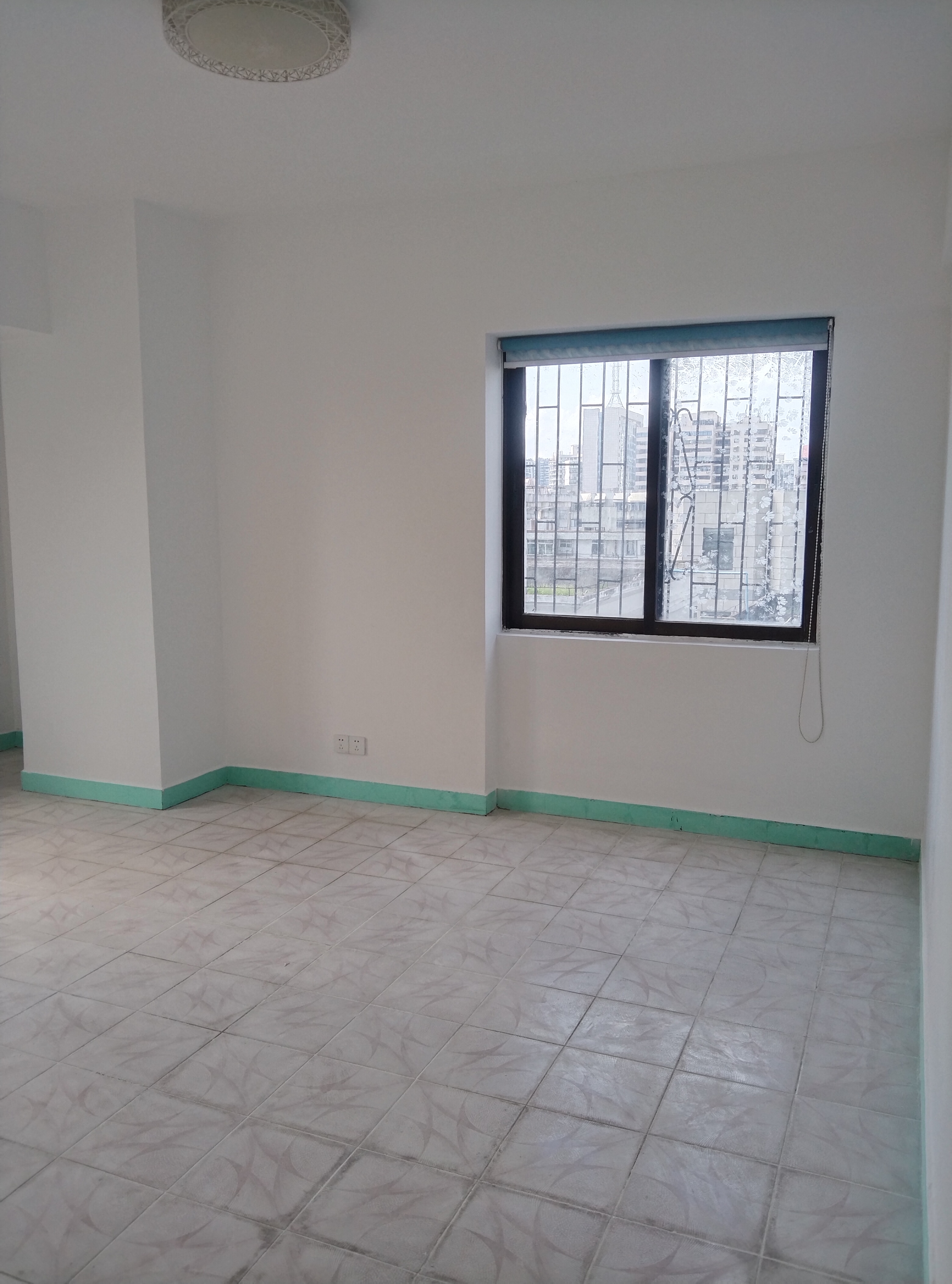 海瀛大厦 4室2厅2卫 3500.0元/月 海瀛大厦 4室2厅2卫 3500.0元/月室内图