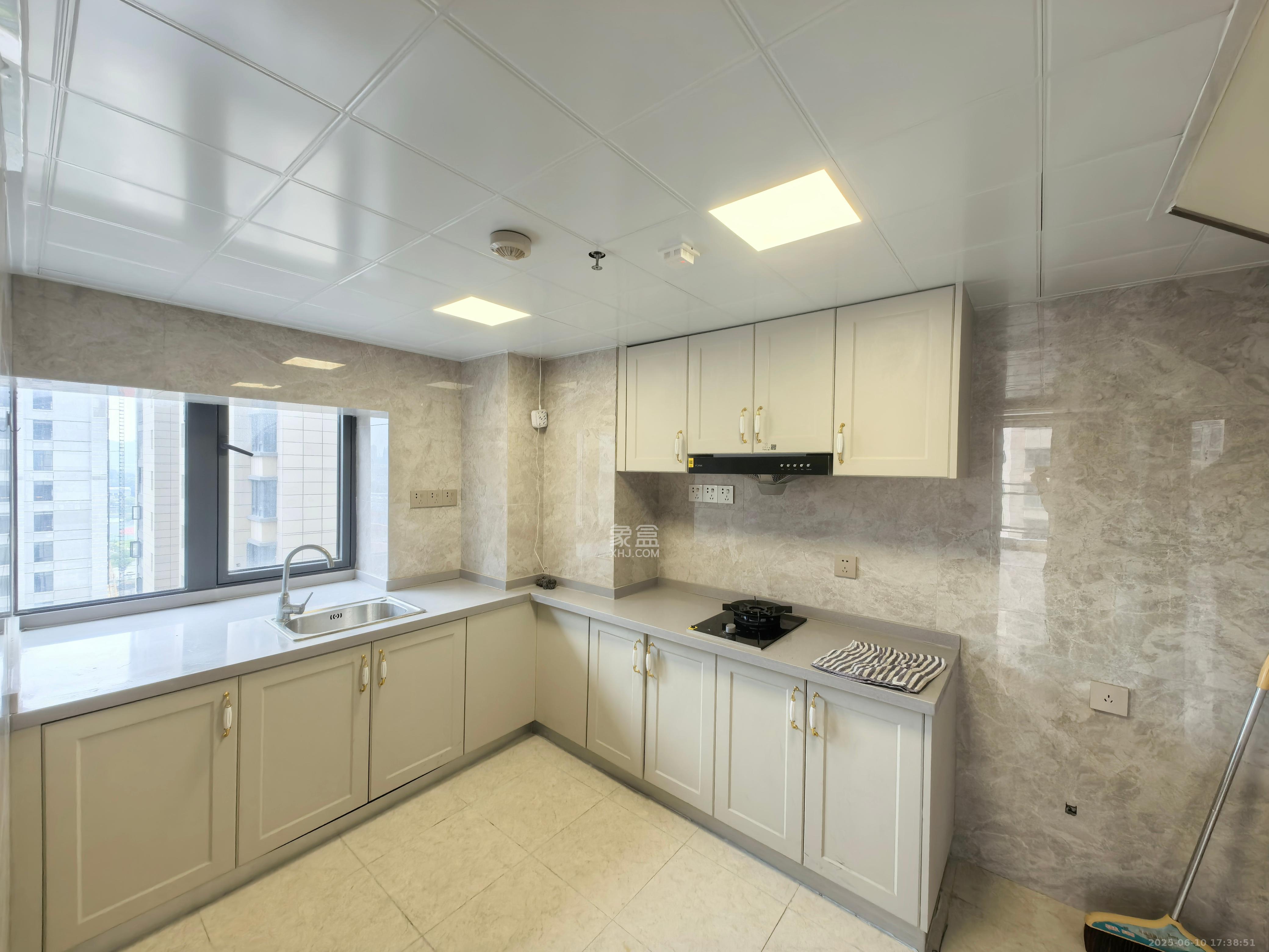 梦想新天地 2室2厅1卫 2500.0元/月 梦想新天地 2室2厅1卫 2500.0元/月室内图